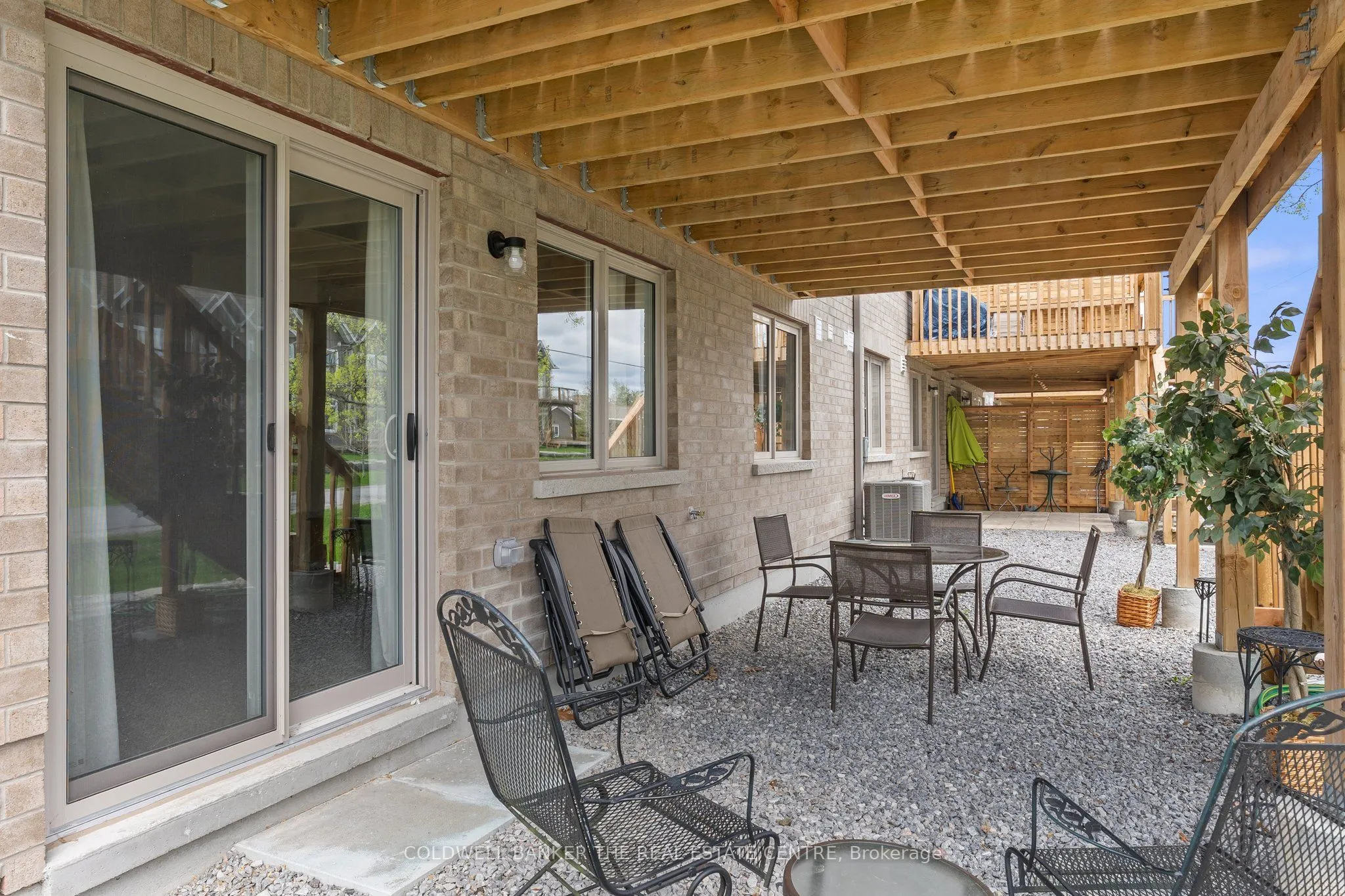 17 Lakewood Crescent S, #38