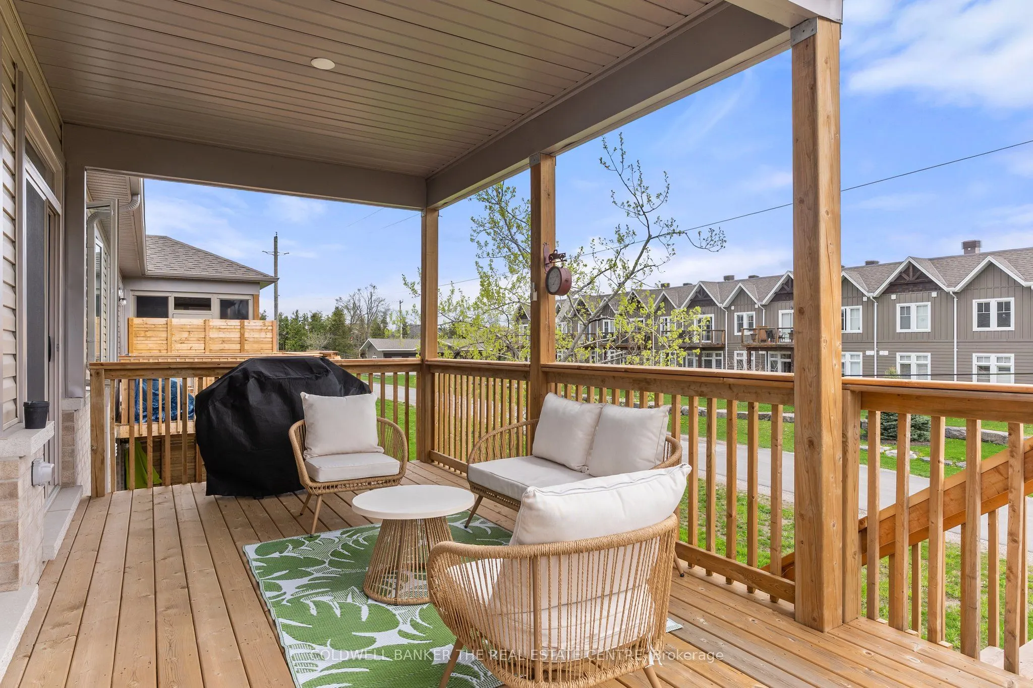 17 Lakewood Crescent S, #38
