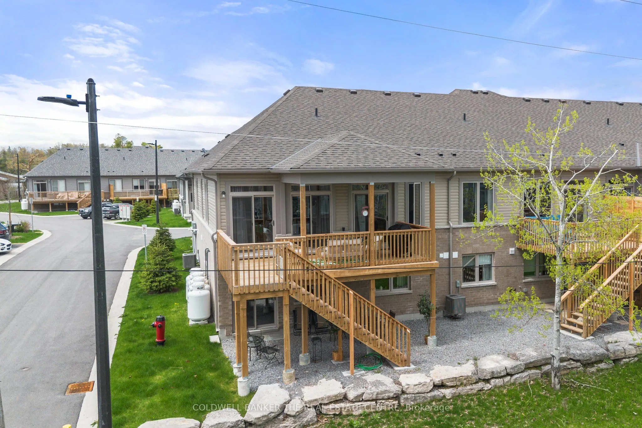 17 Lakewood Crescent S, #38