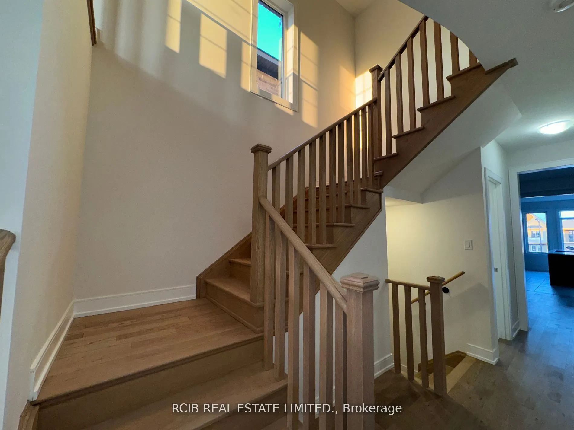 20 Stanley Leitch Drive