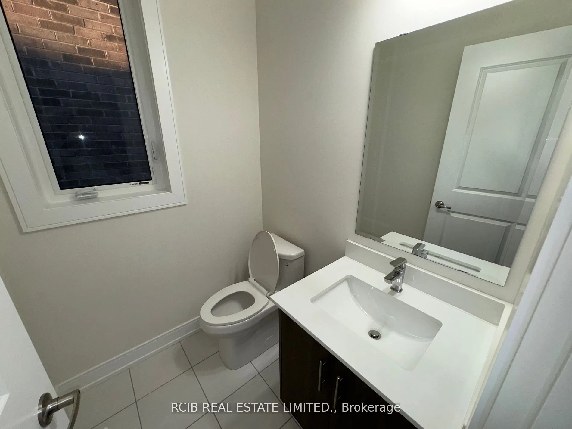 20 Stanley Leitch Drive