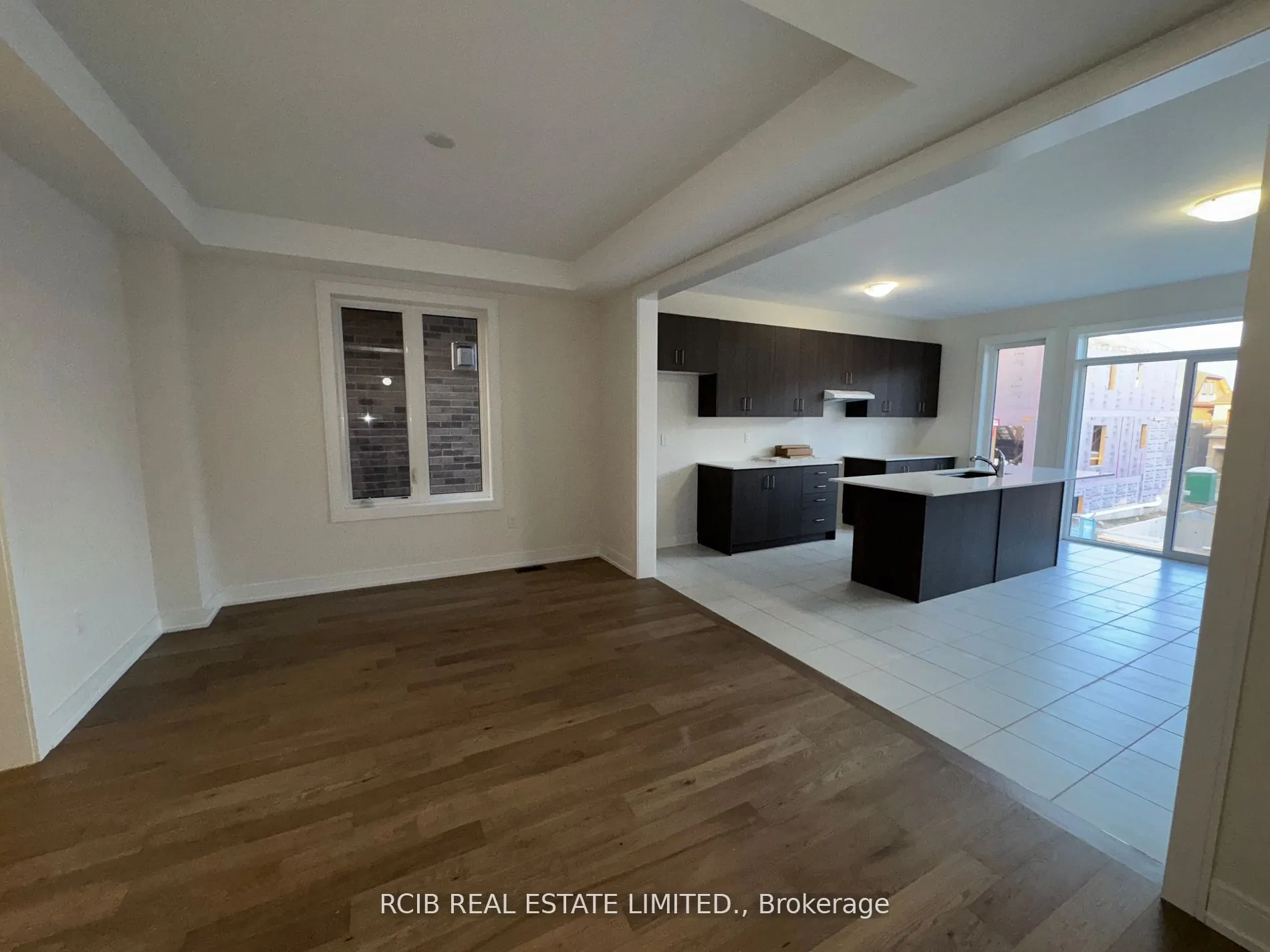 20 Stanley Leitch Drive