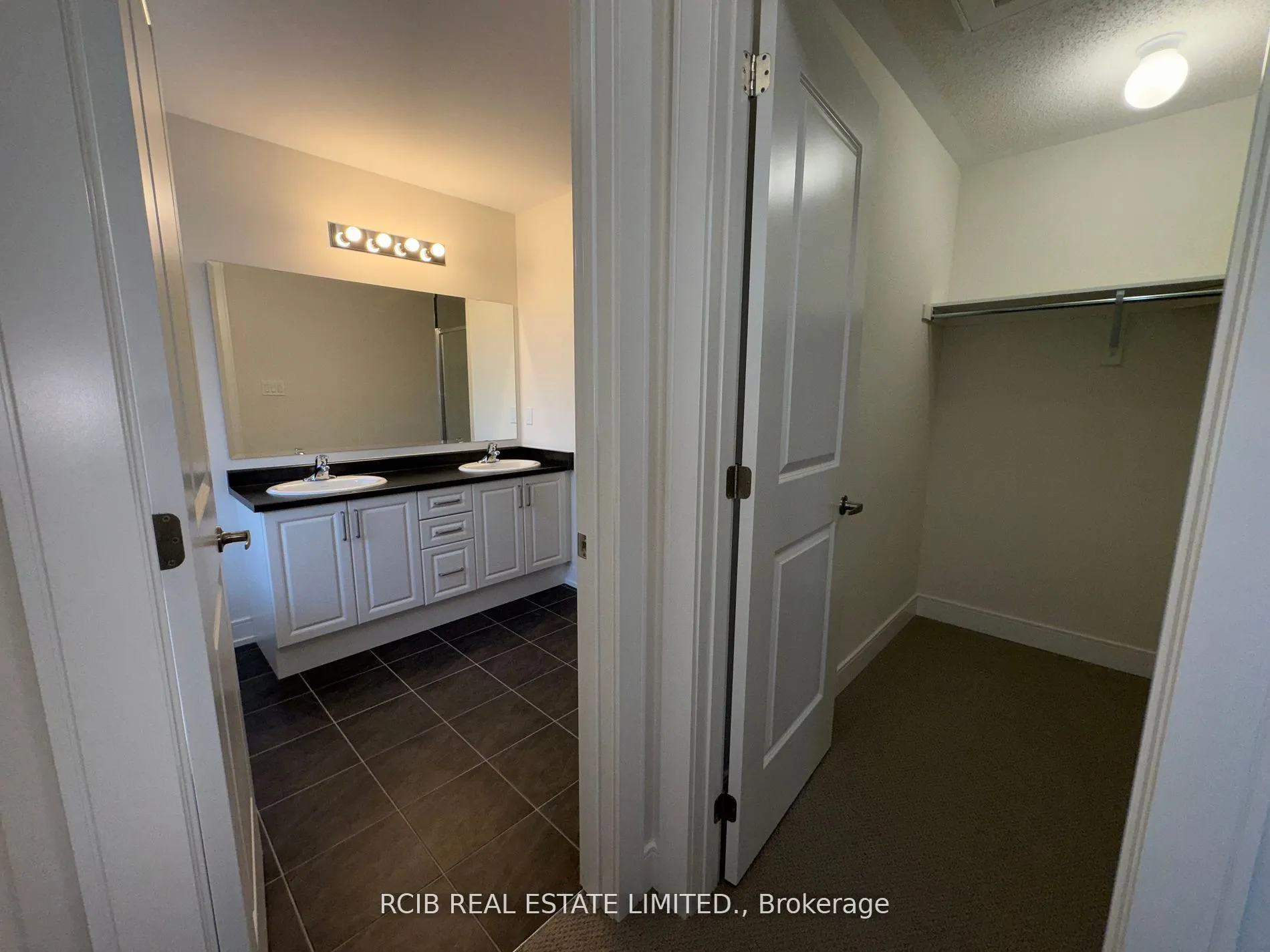 20 Stanley Leitch Drive