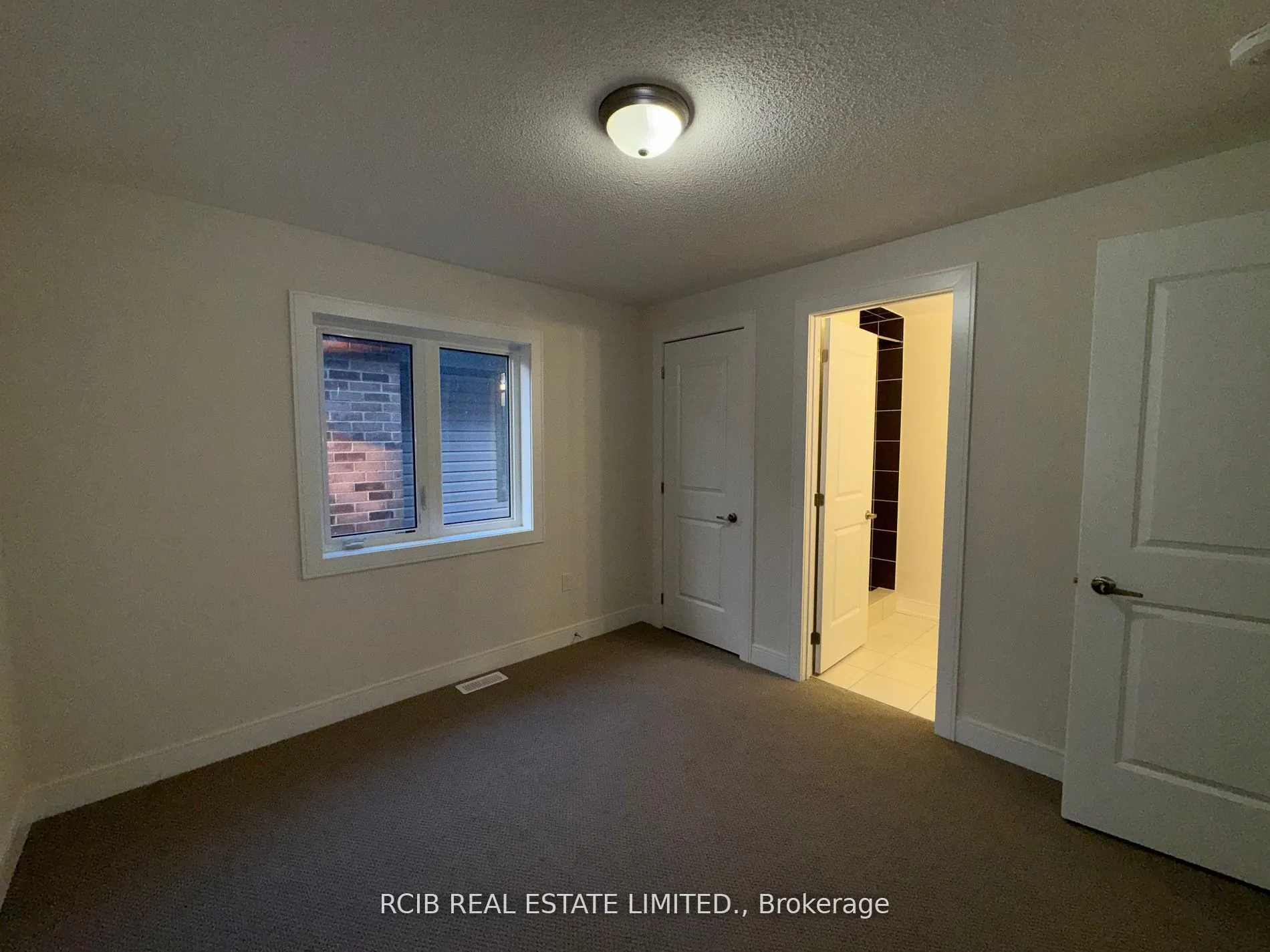 20 Stanley Leitch Drive