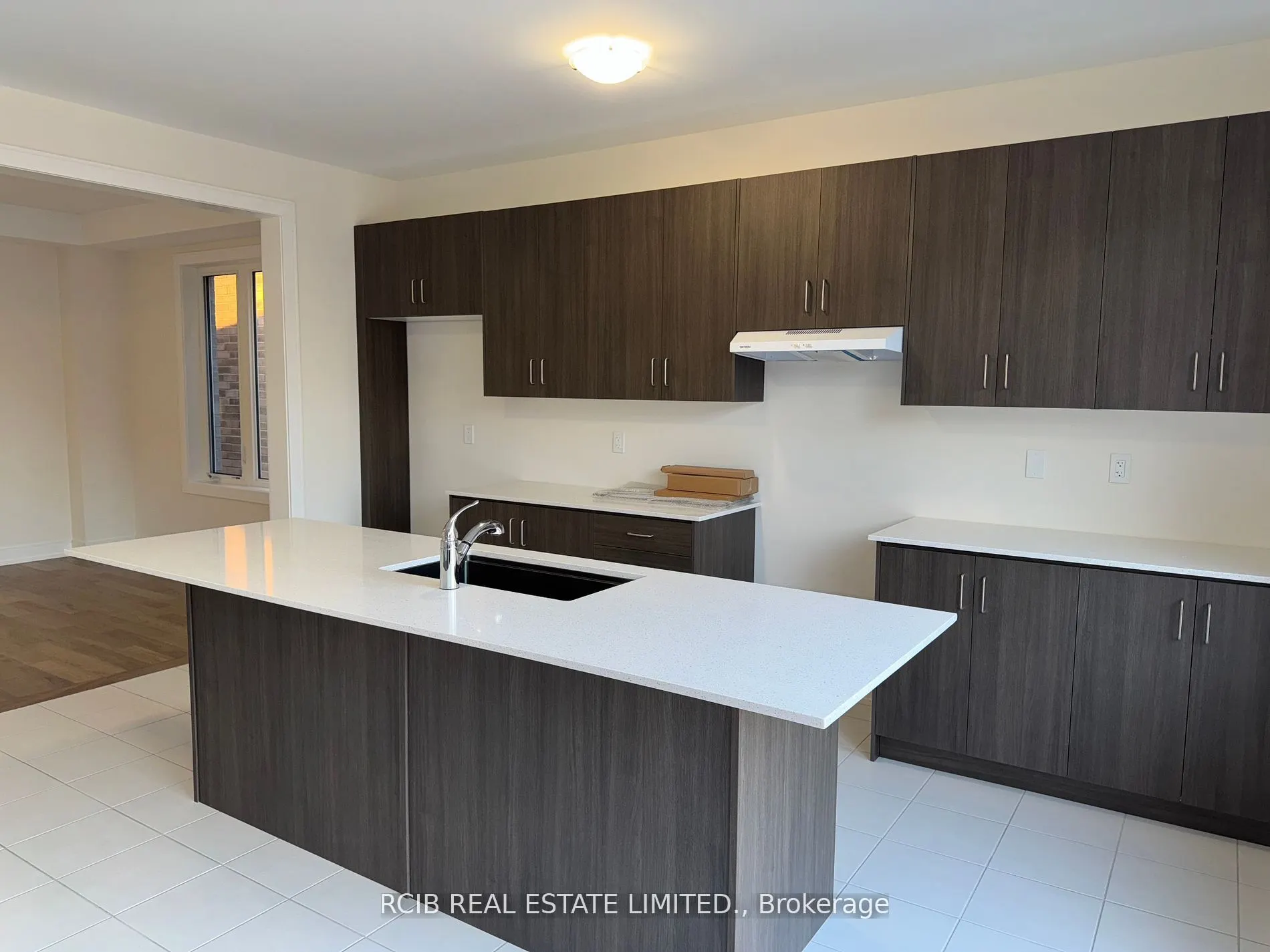 20 Stanley Leitch Drive