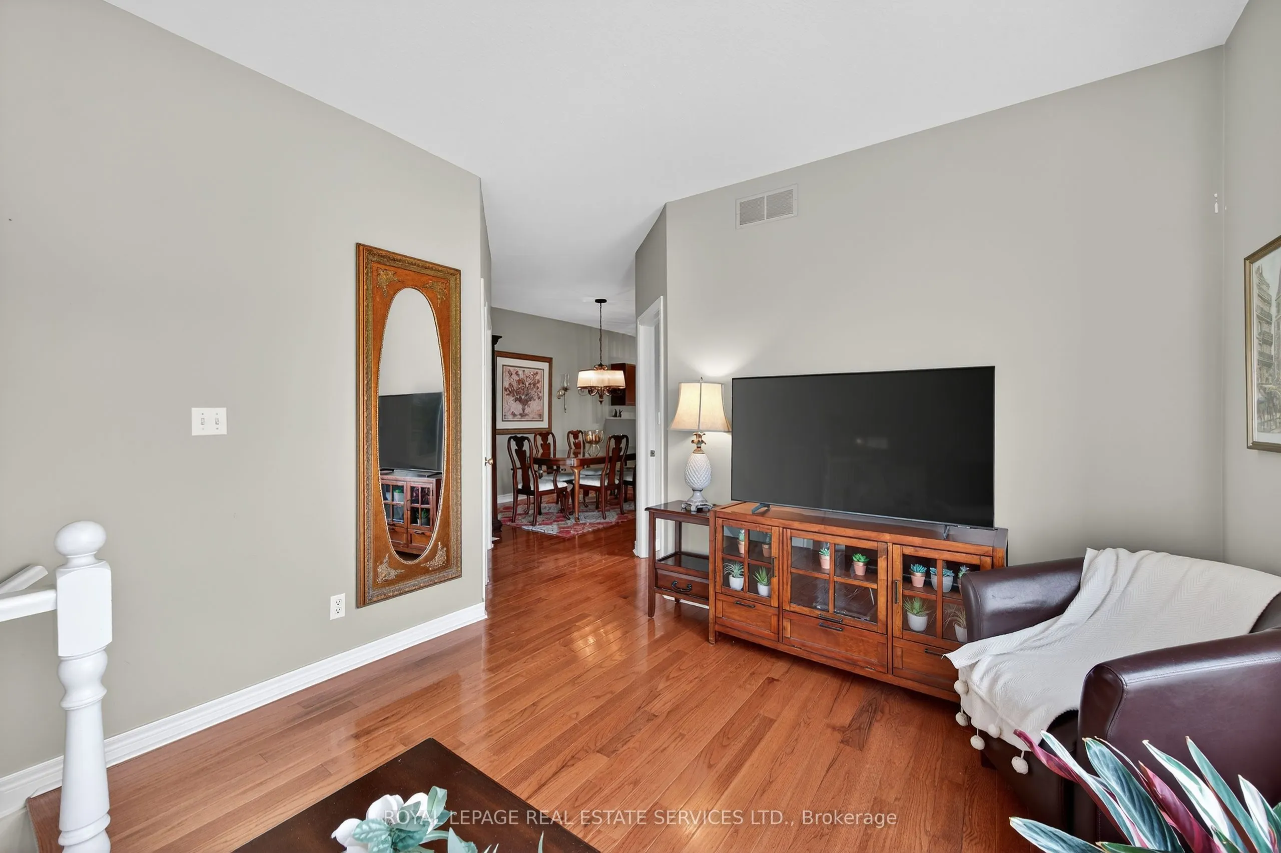 180 Oakcrest Avenue