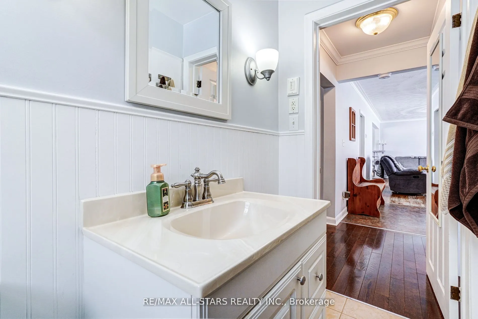 904 Eldon Road