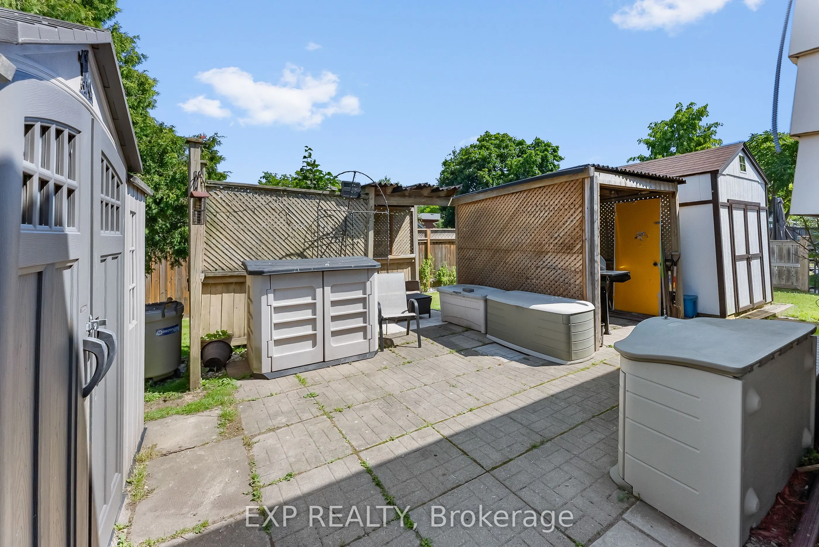 49 Grove Avenue