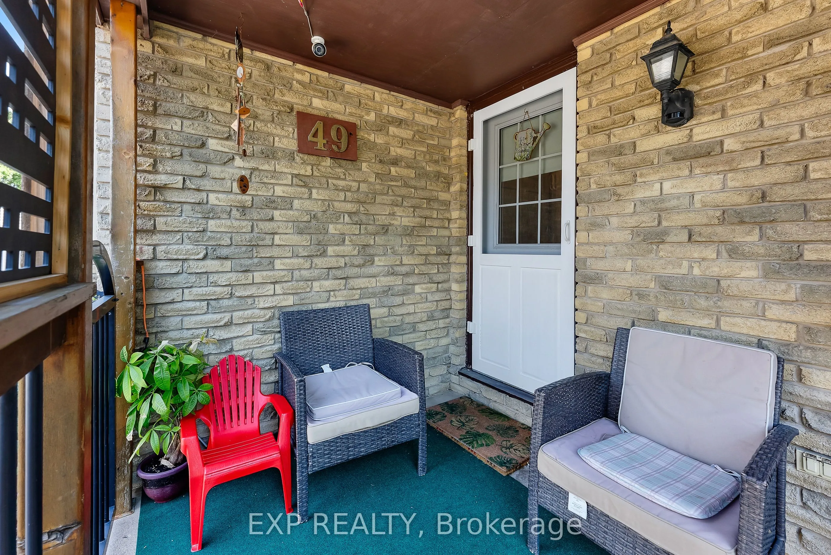 49 Grove Avenue