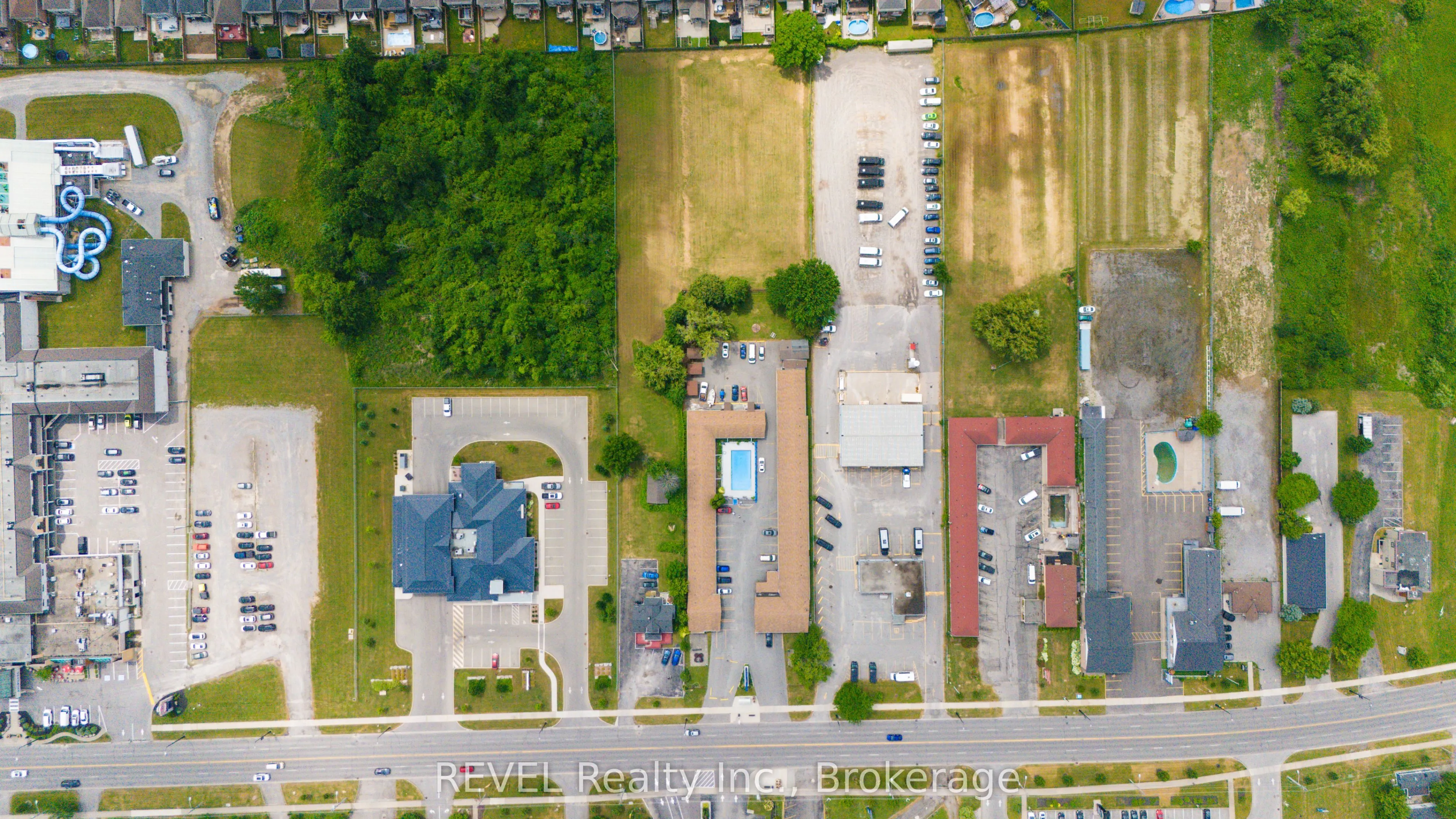 8568 Lundys Lane