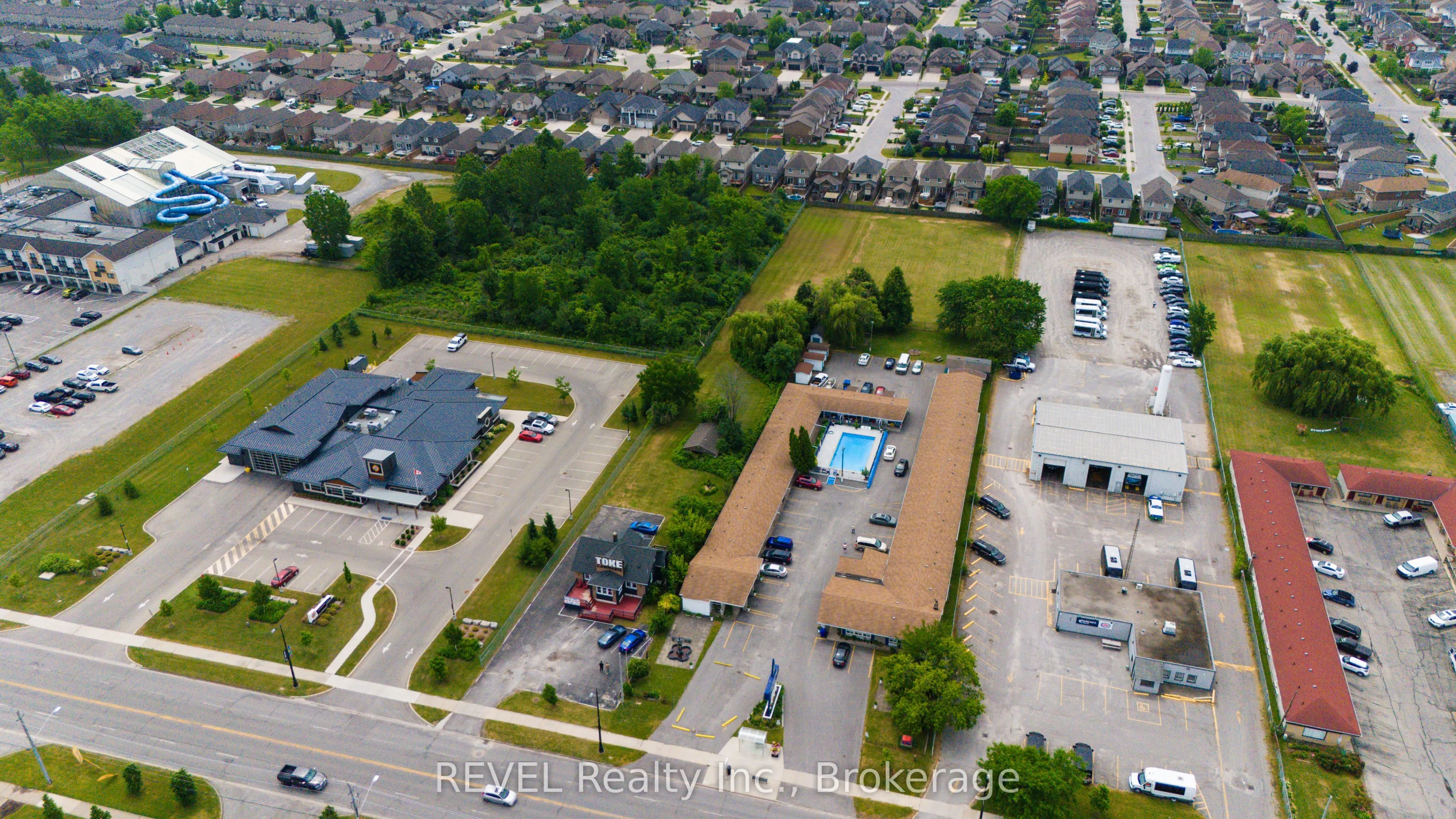 8568 Lundys Lane