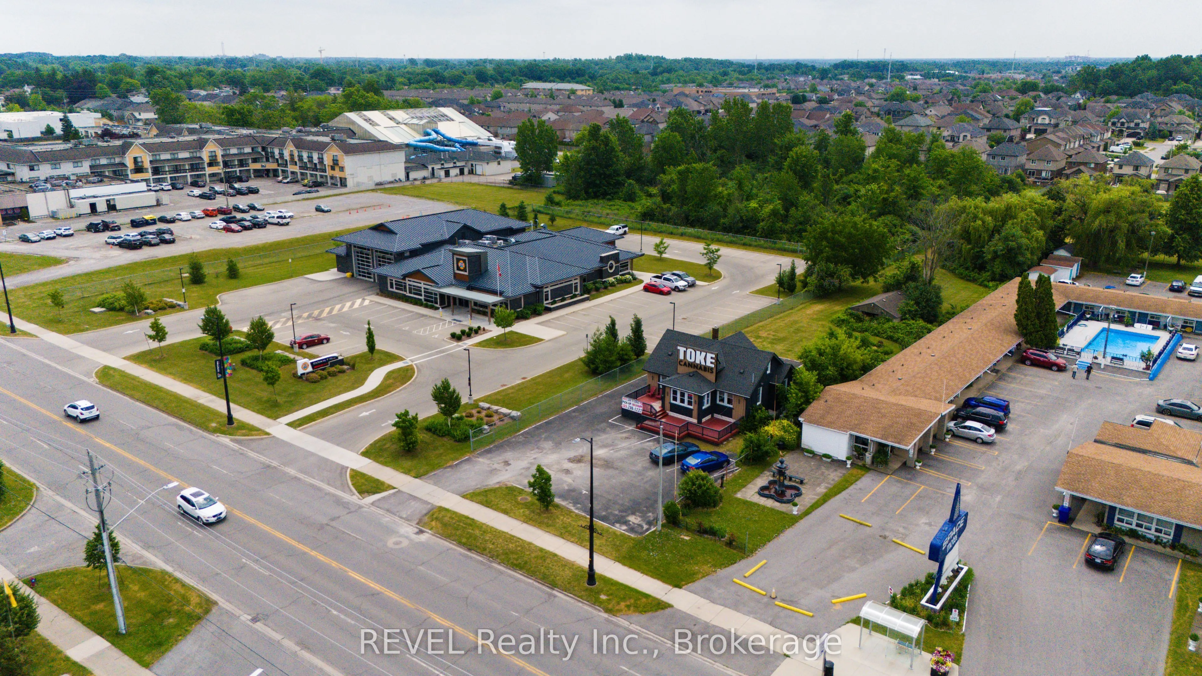 8568 Lundys Lane