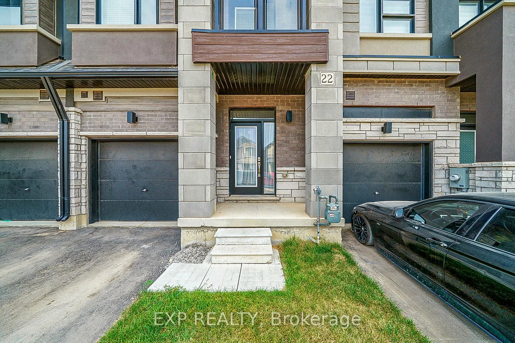 22 Dennis Avenue