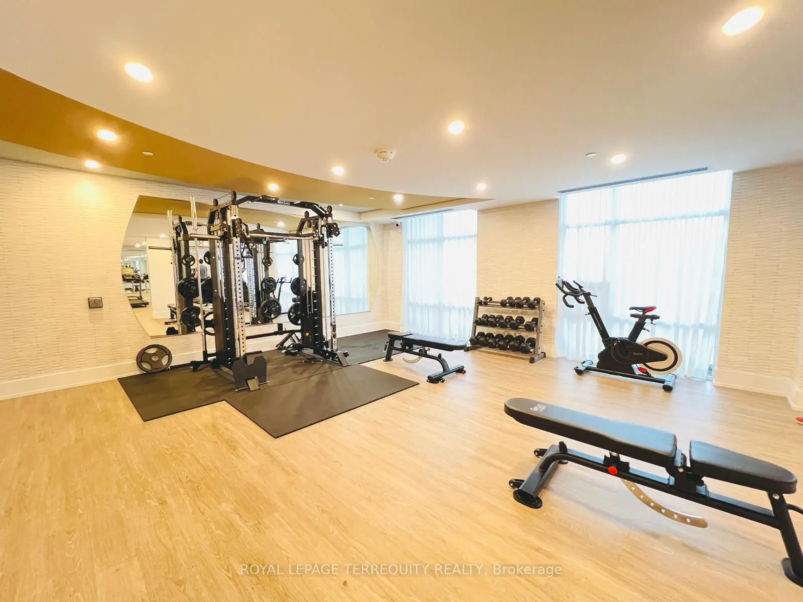 470 Dundas Street E, #117
