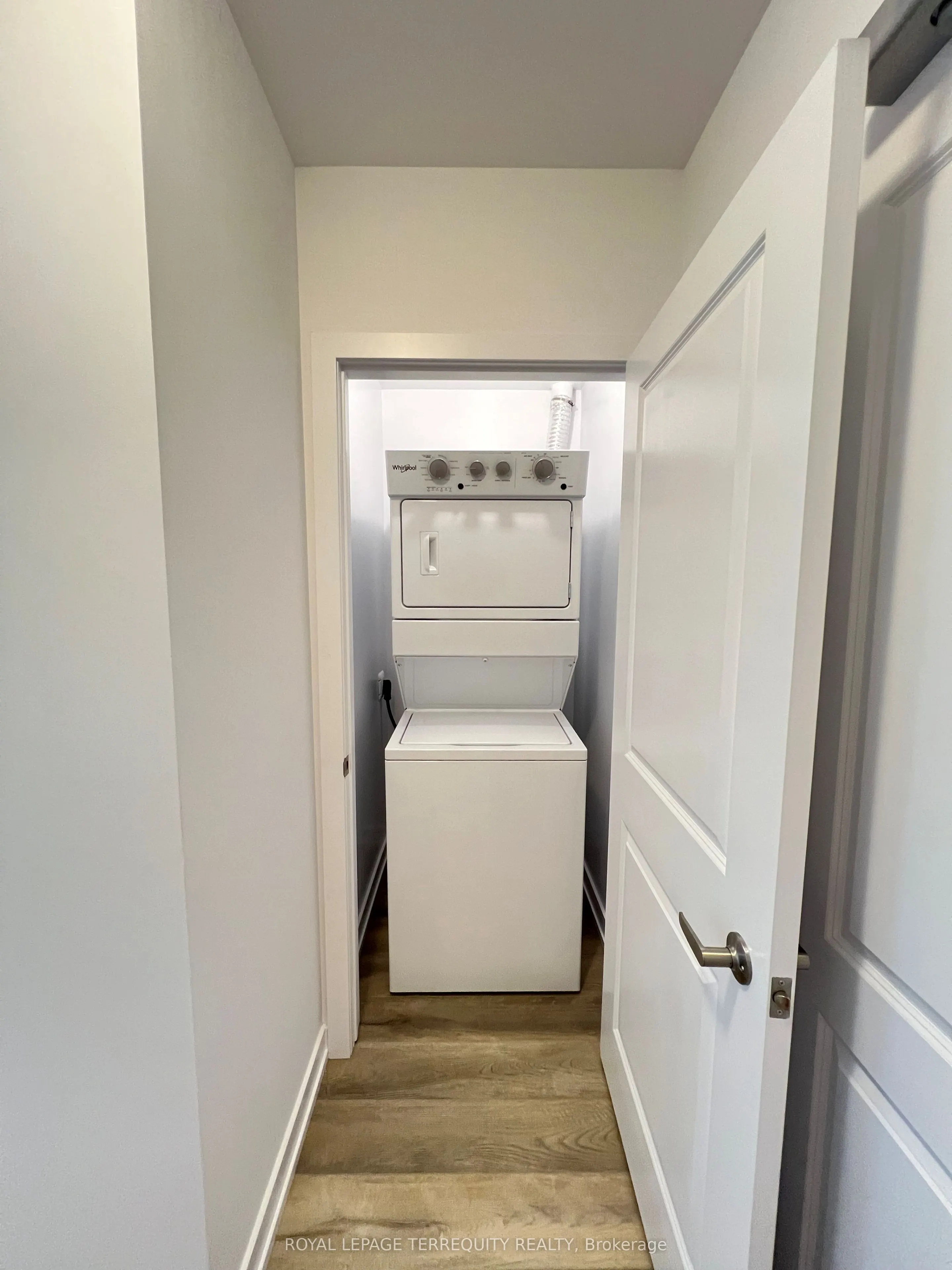 470 Dundas Street E, #117