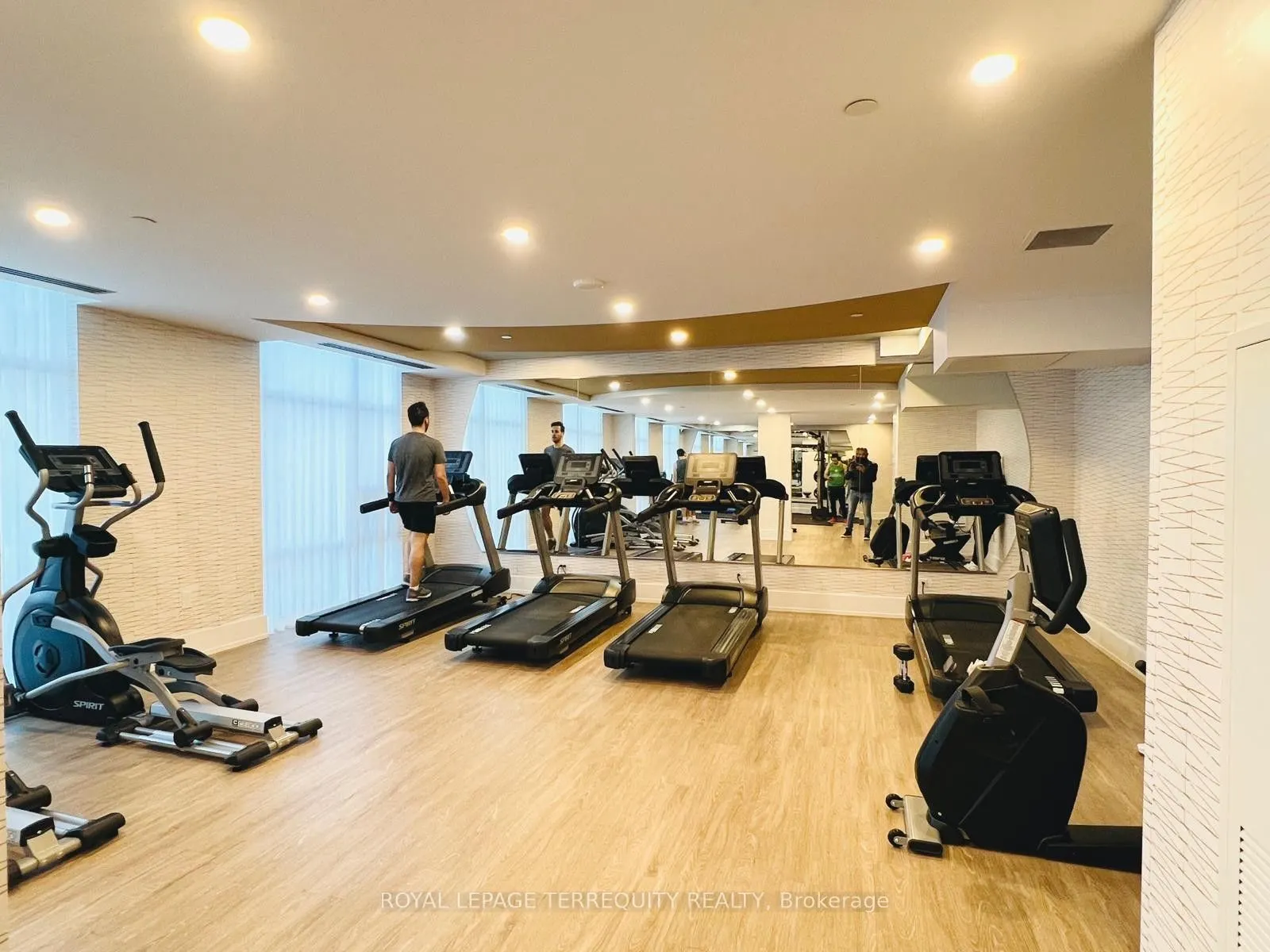 470 Dundas Street E, #117