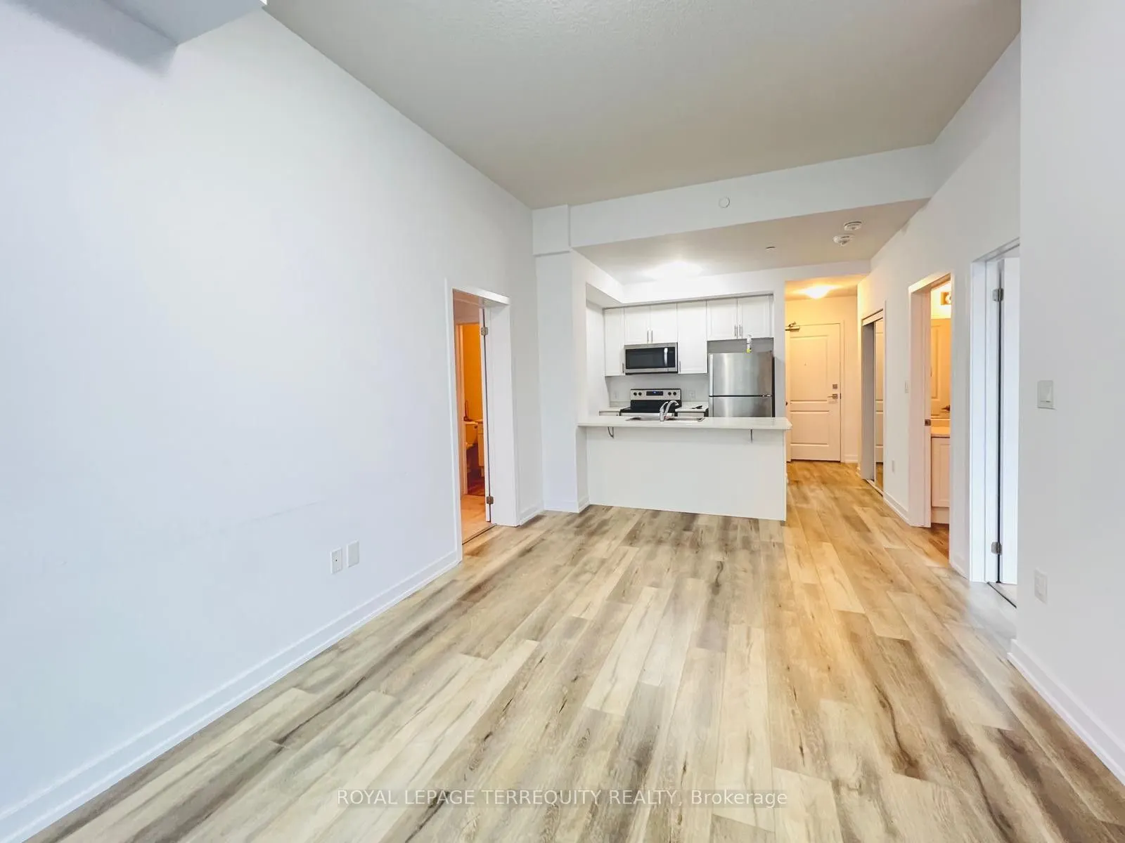 470 Dundas Street E, #117