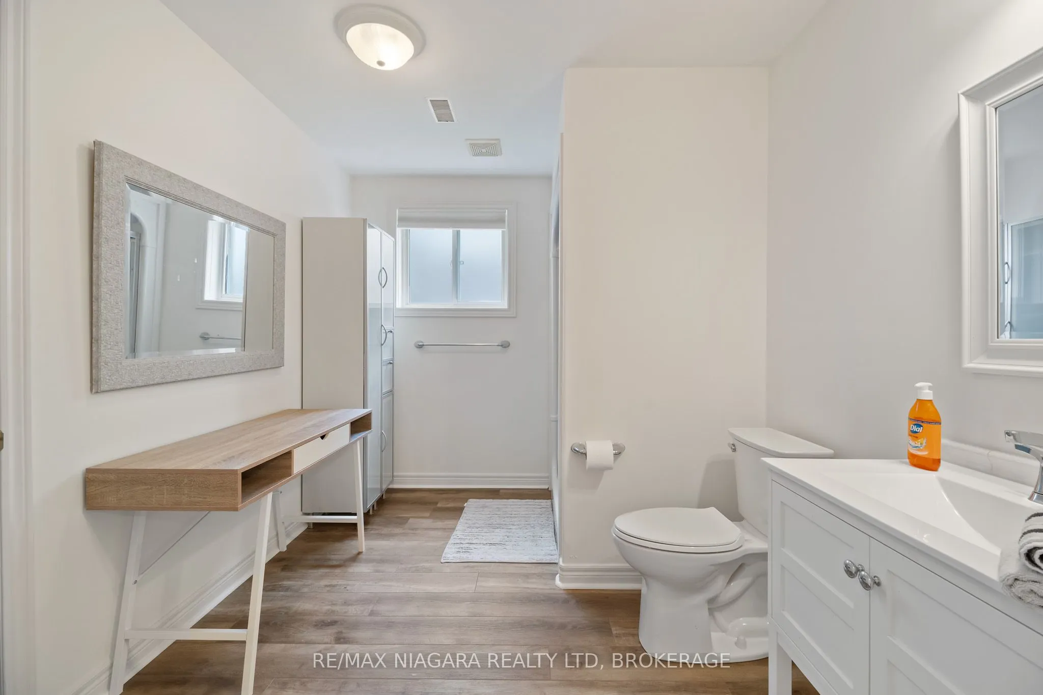 8311 VEGTER Court