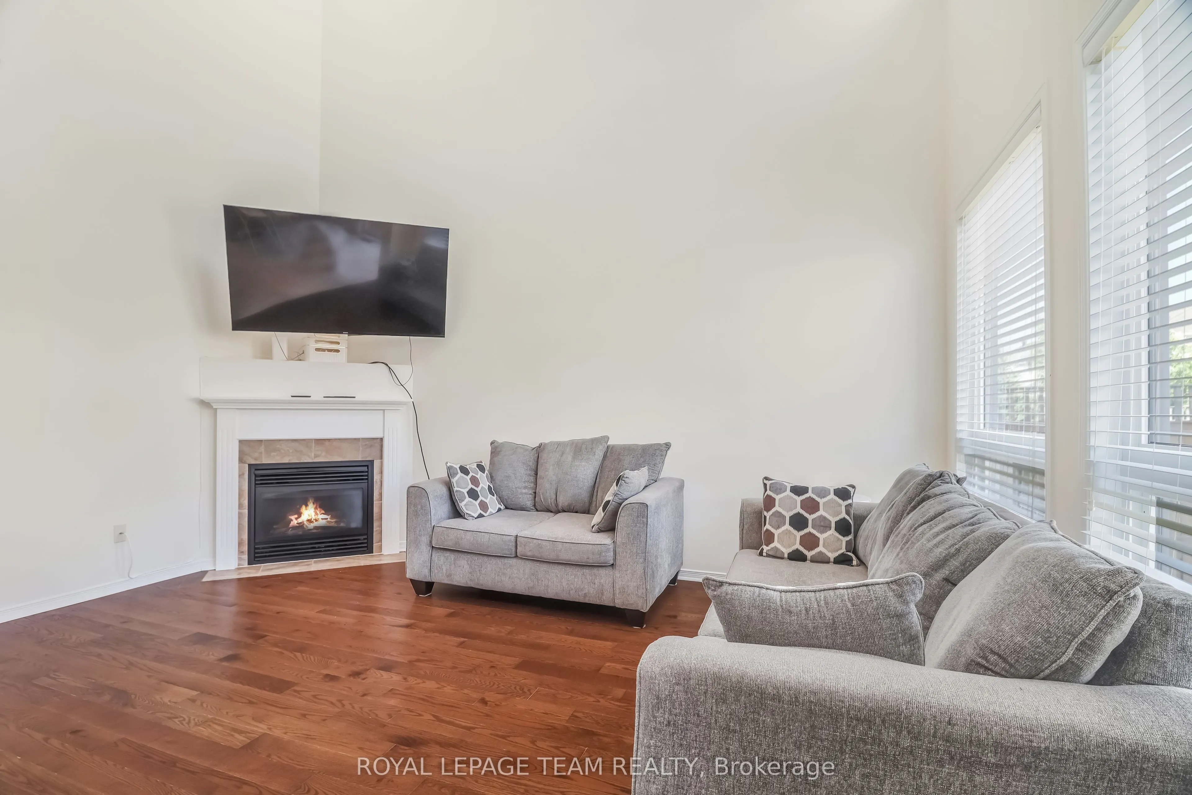 204 Applecross Crescent
