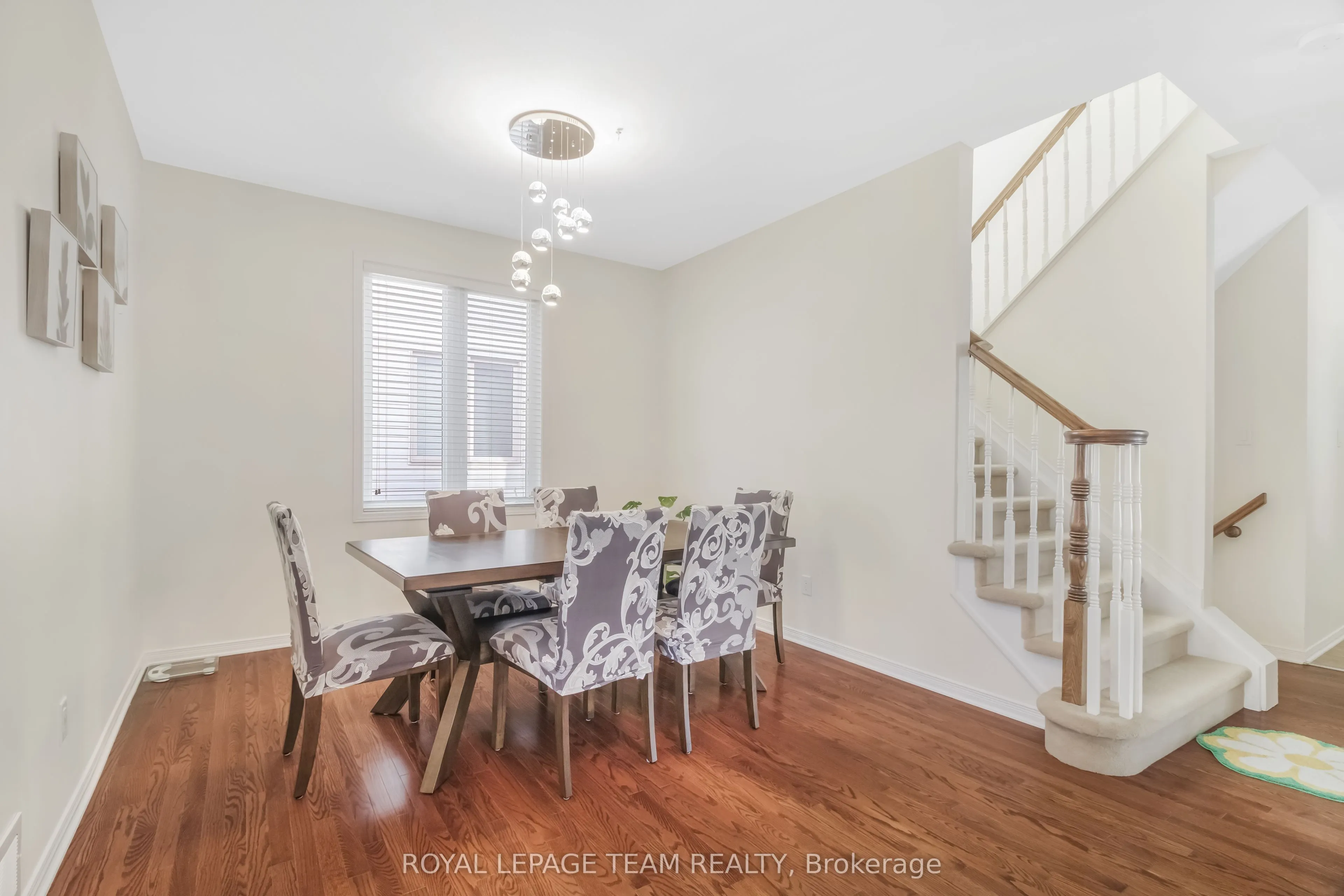 204 Applecross Crescent