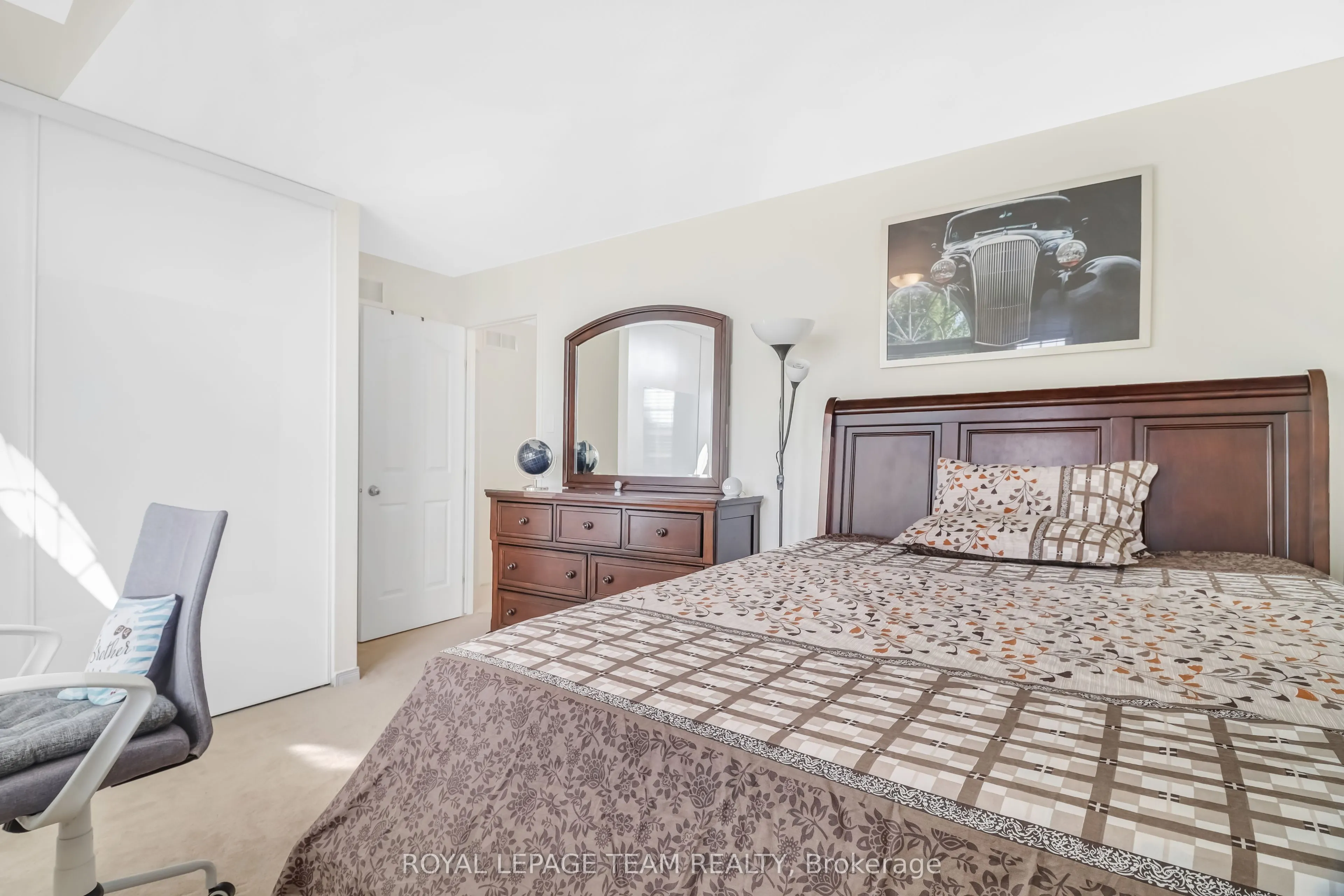 204 Applecross Crescent