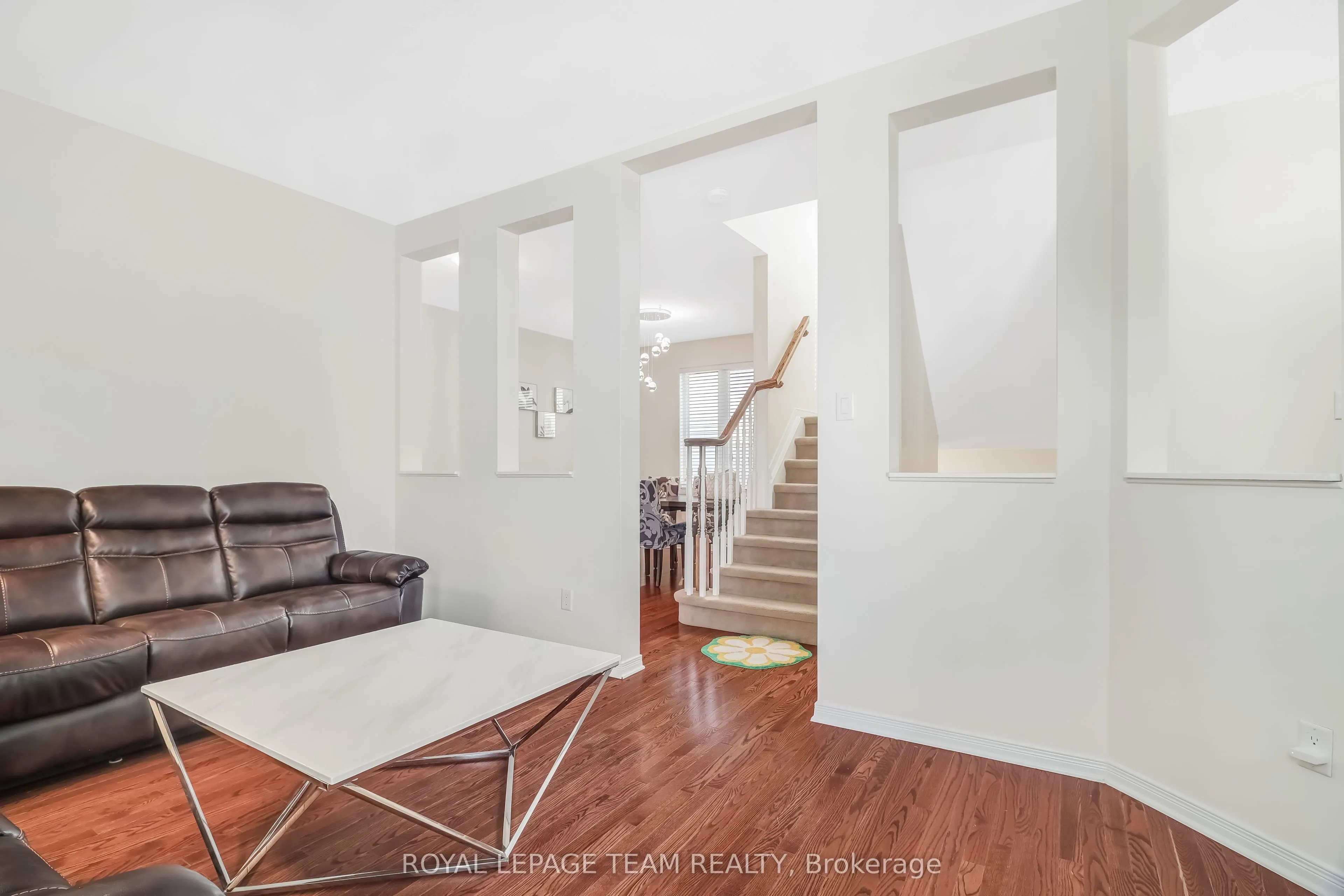 204 Applecross Crescent