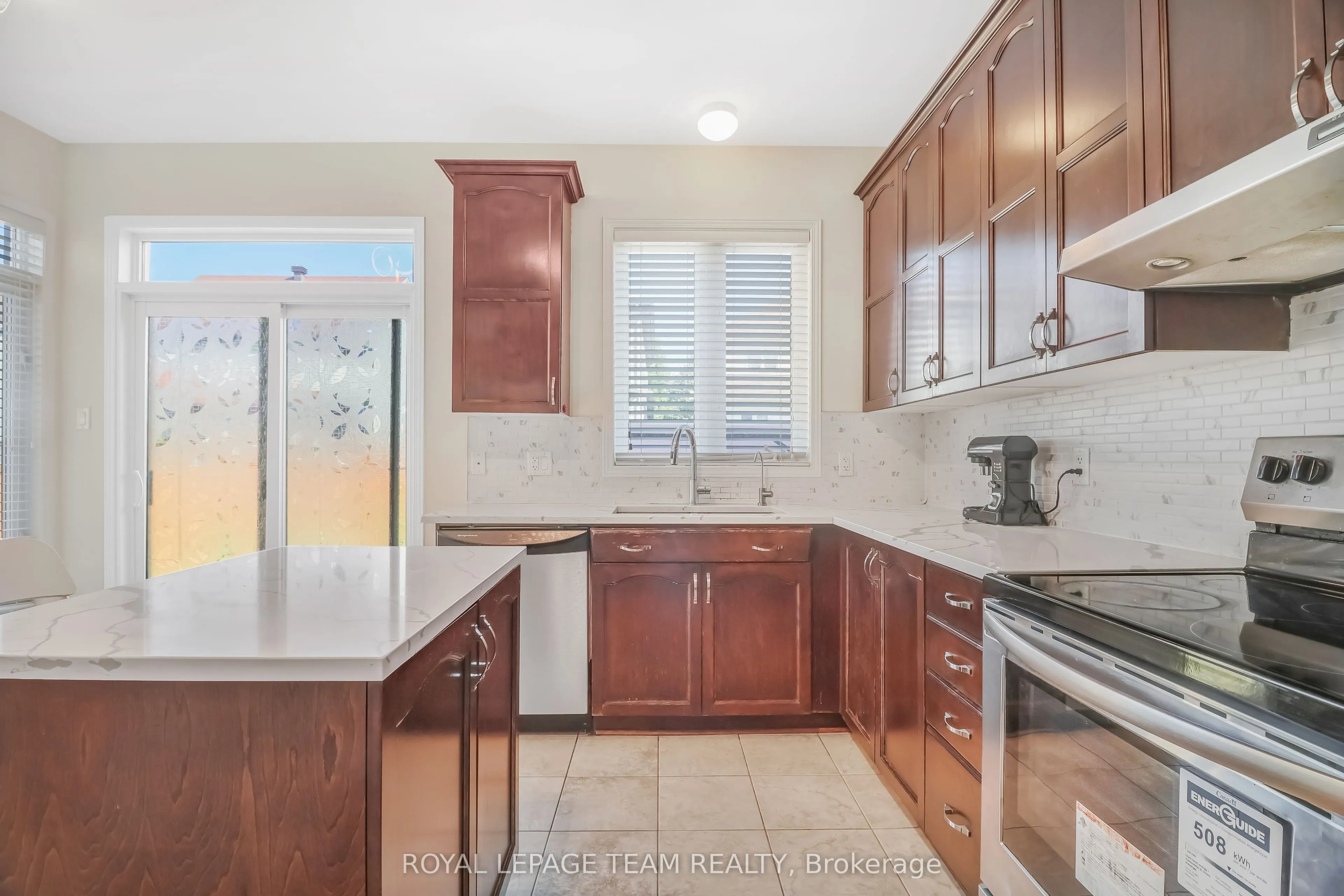 204 Applecross Crescent
