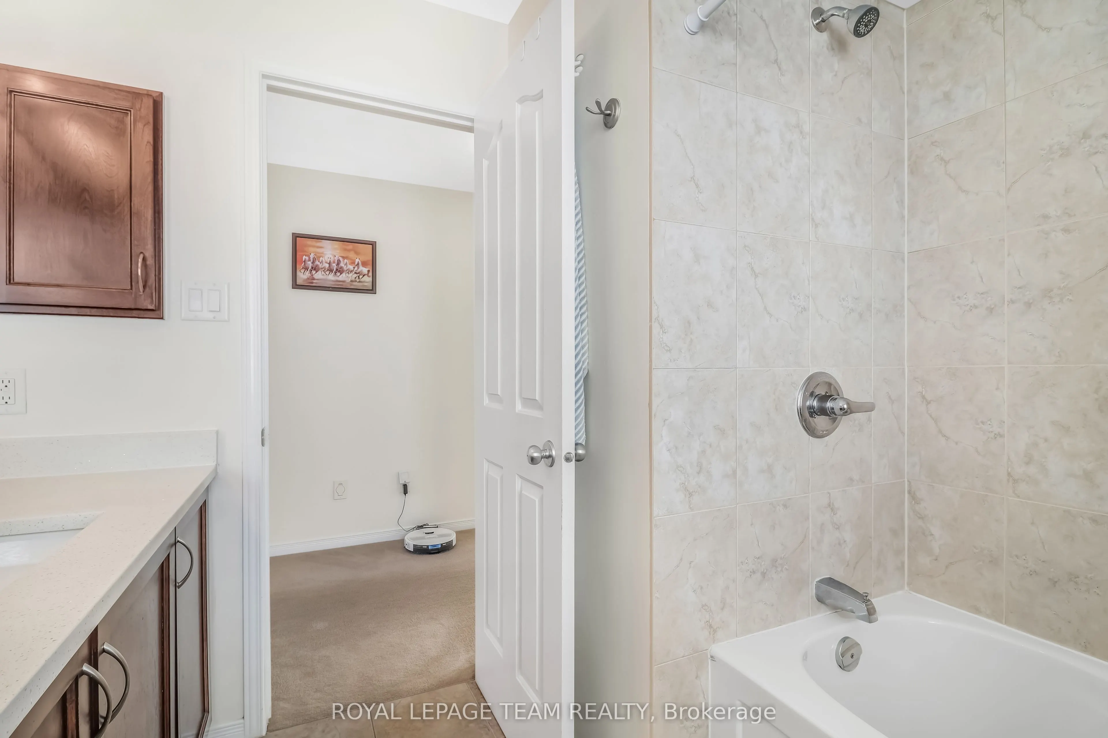 204 Applecross Crescent
