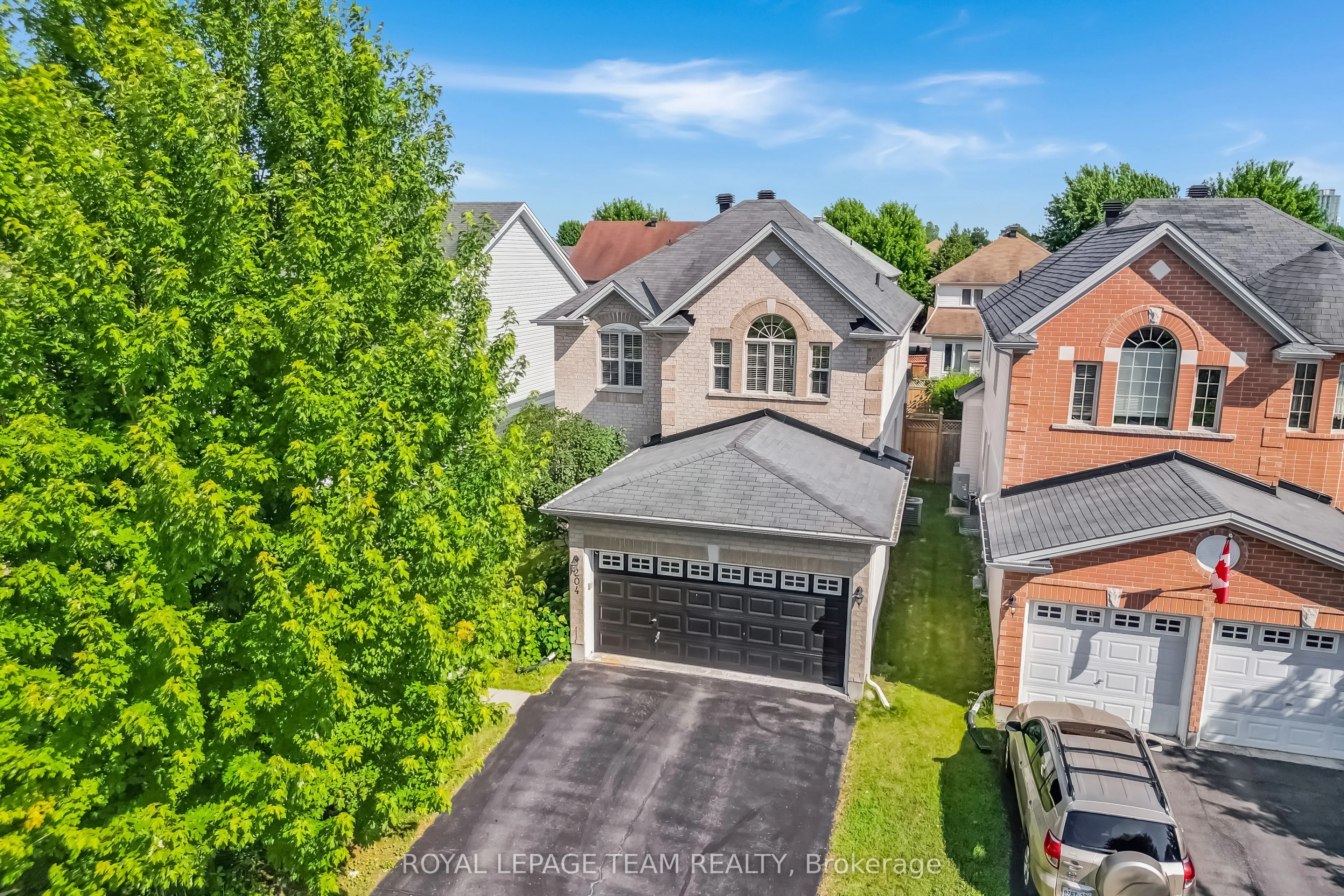 204 Applecross Crescent