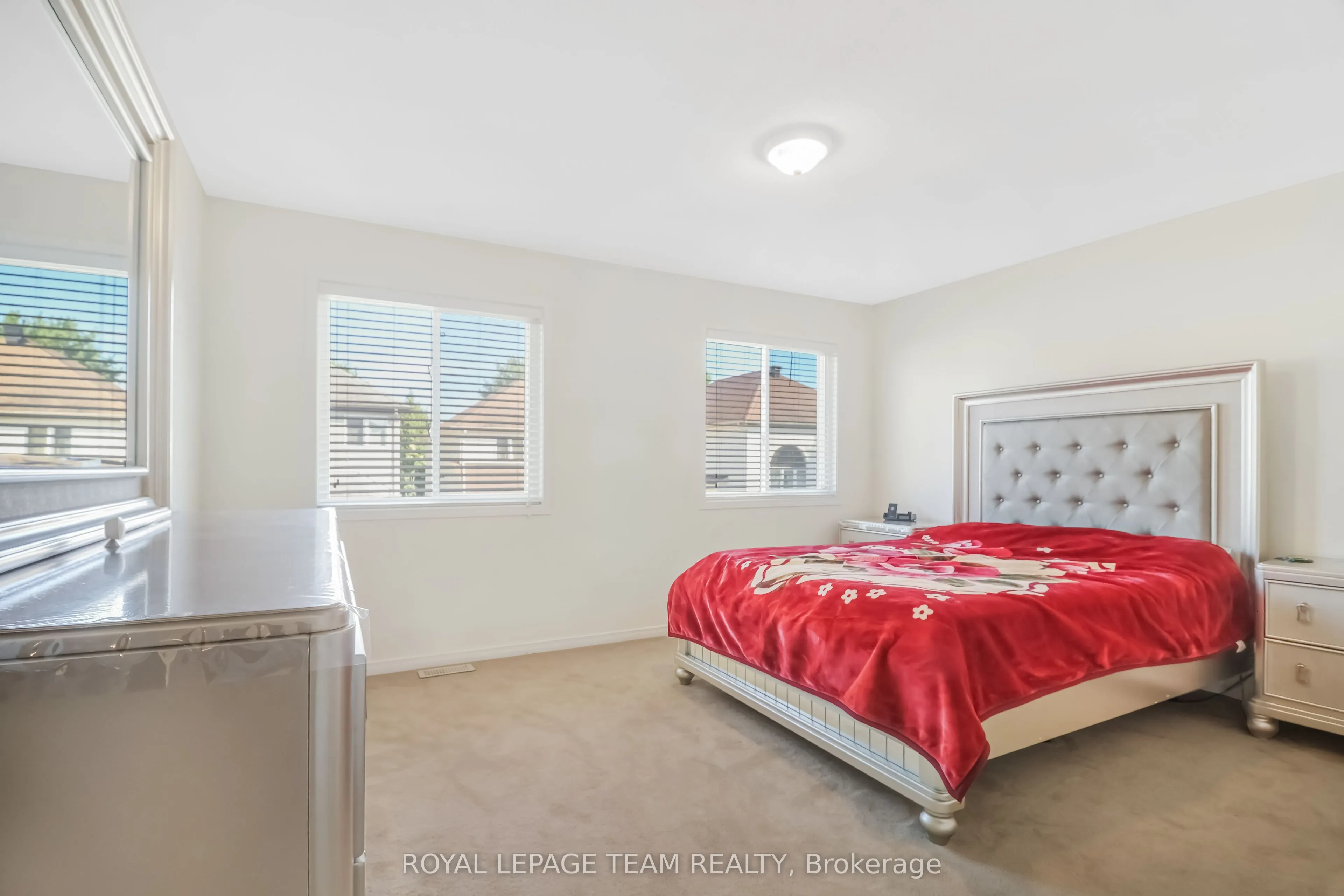 204 Applecross Crescent
