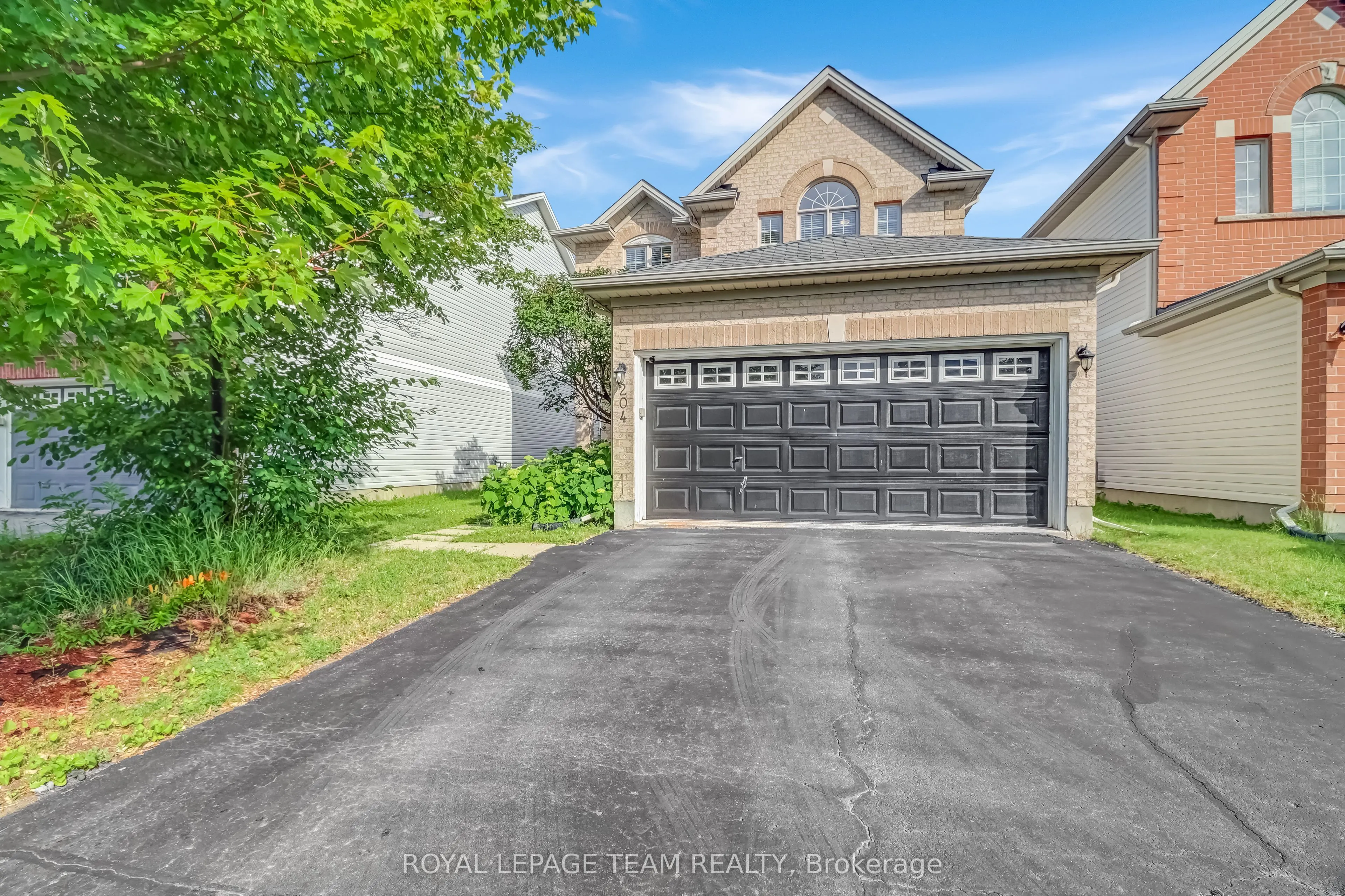 204 Applecross Crescent
