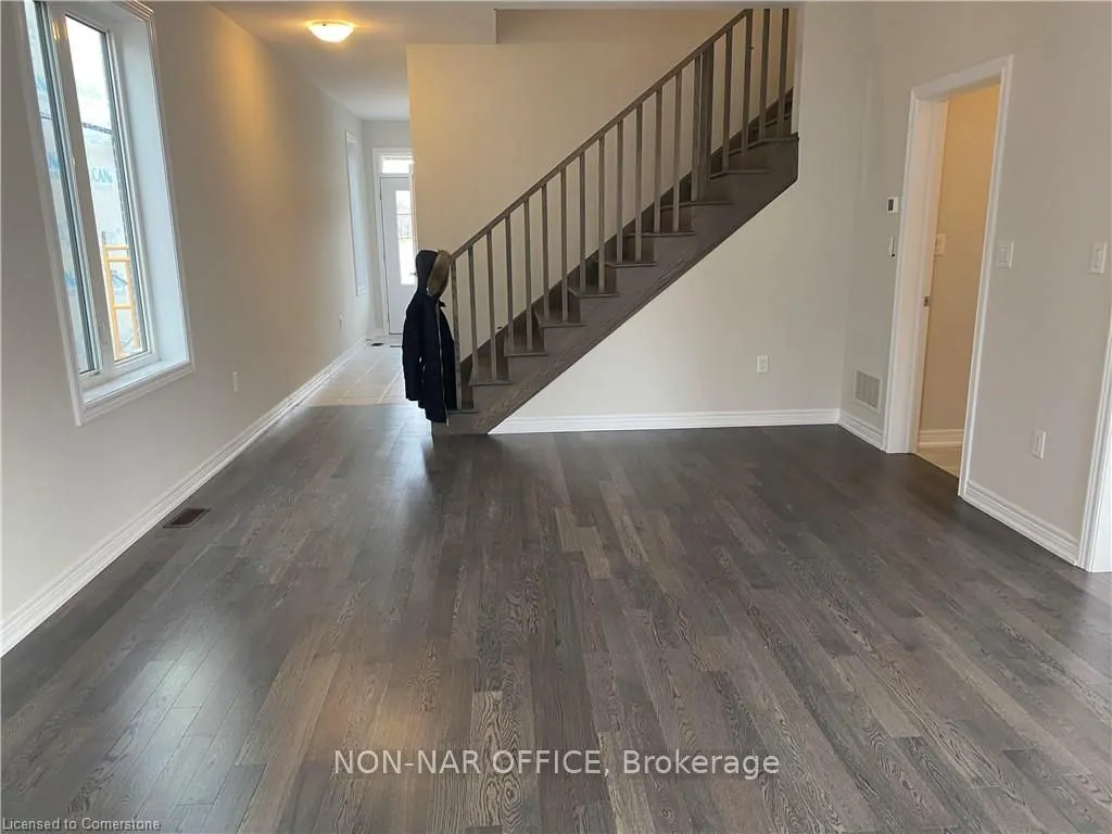 15 Vinifera Drive, #Upper
