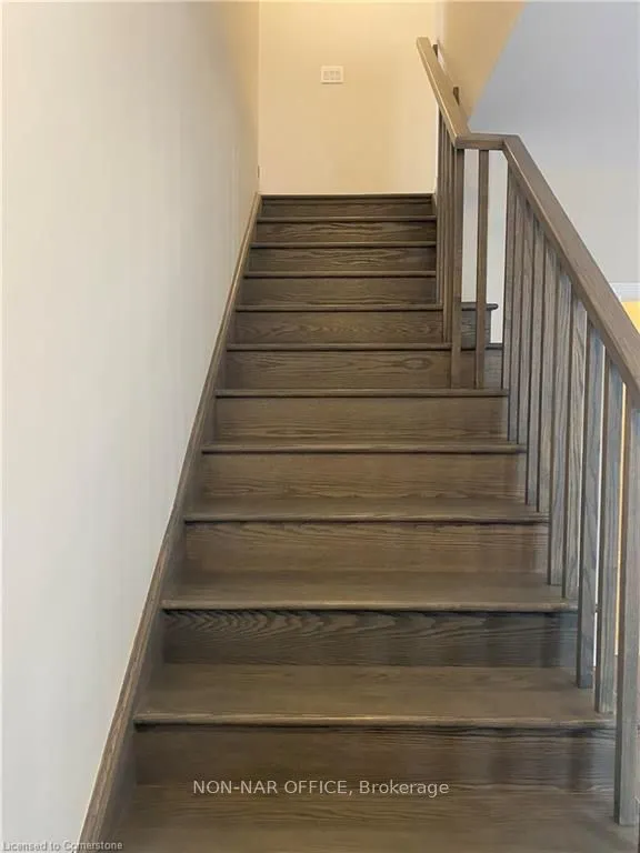 15 Vinifera Drive, #Upper
