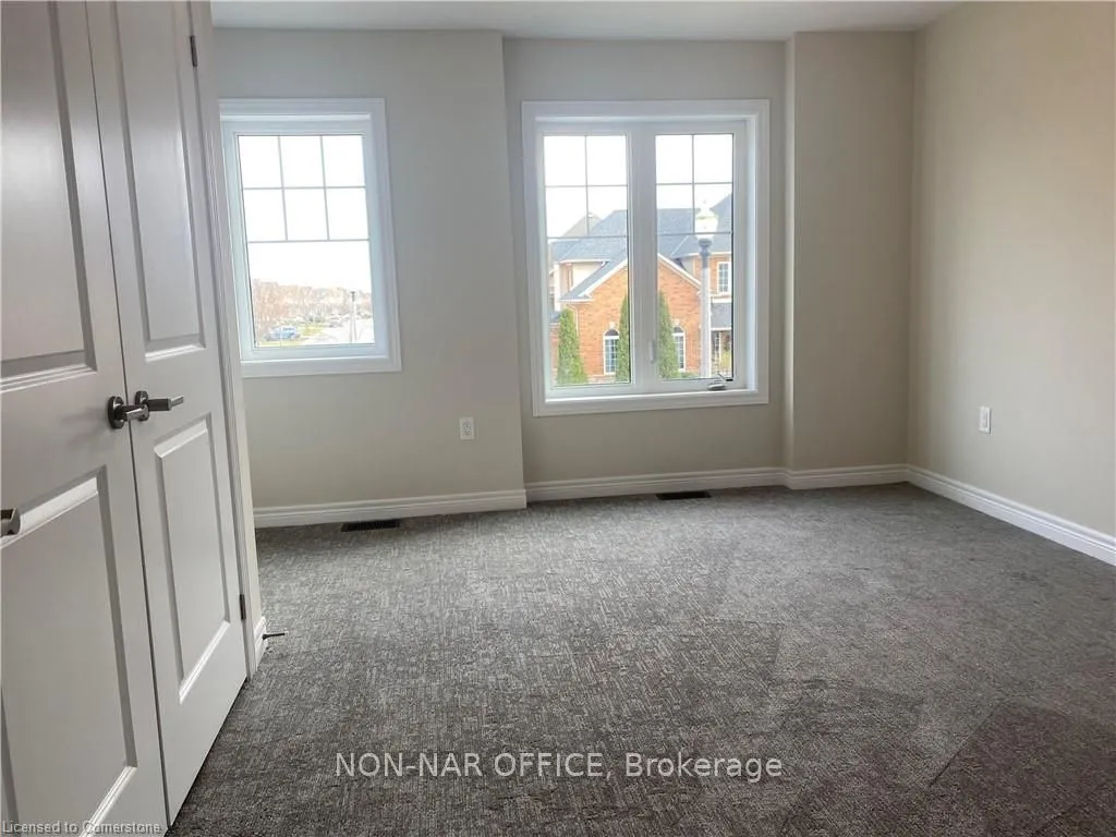 15 Vinifera Drive, #Upper