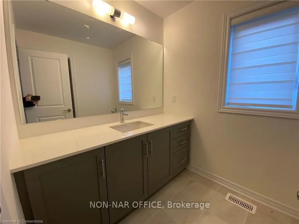 15 Vinifera Drive, #Upper