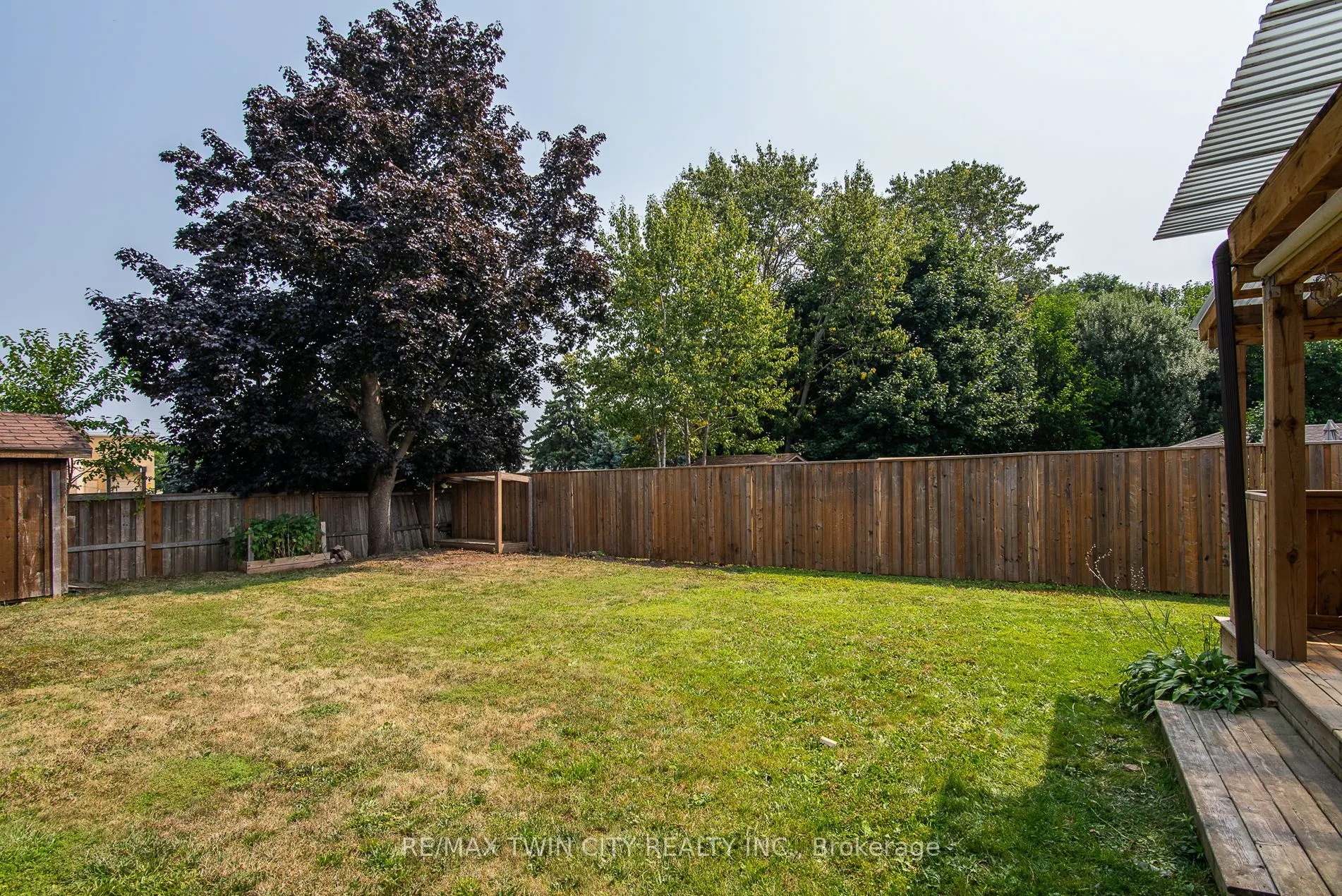 23 Roberts Crescent