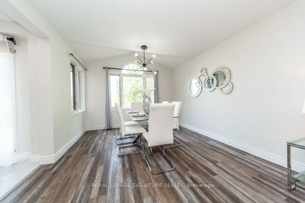 579 Windjammer Way