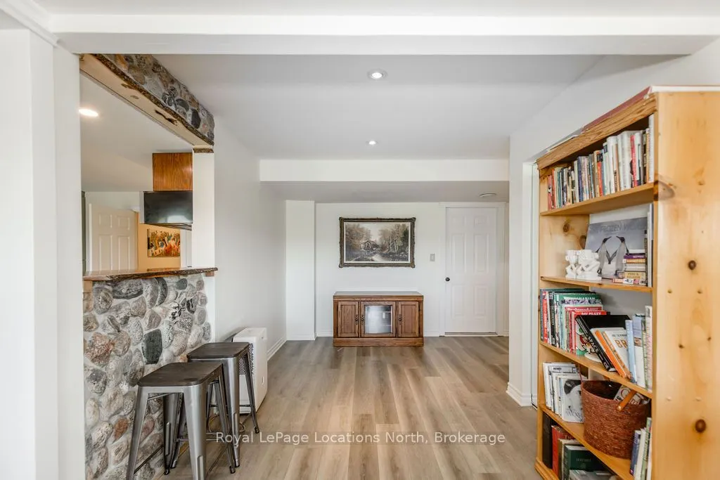 236254 Grey 13 Road