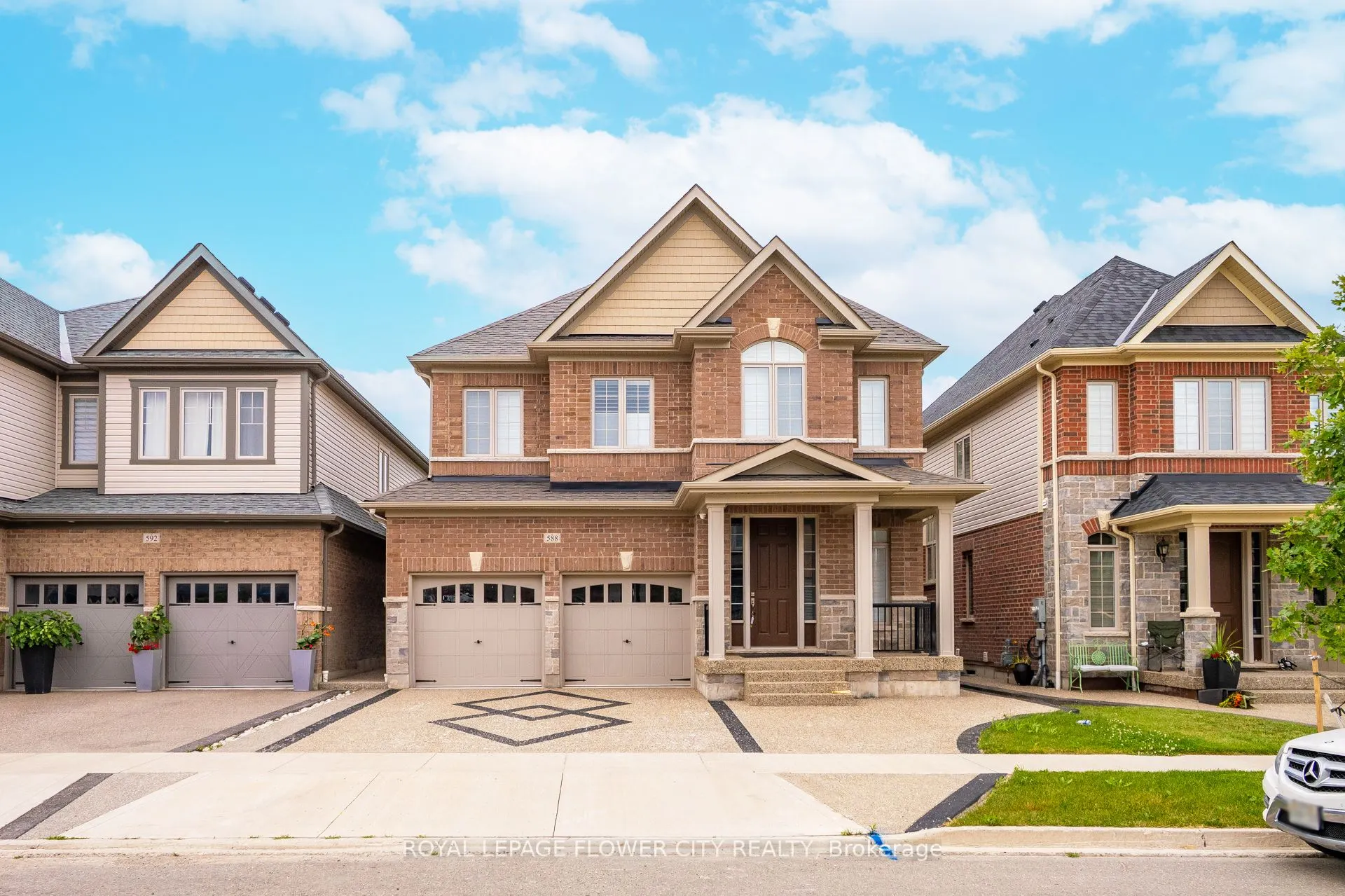 588 Beckview Crescent