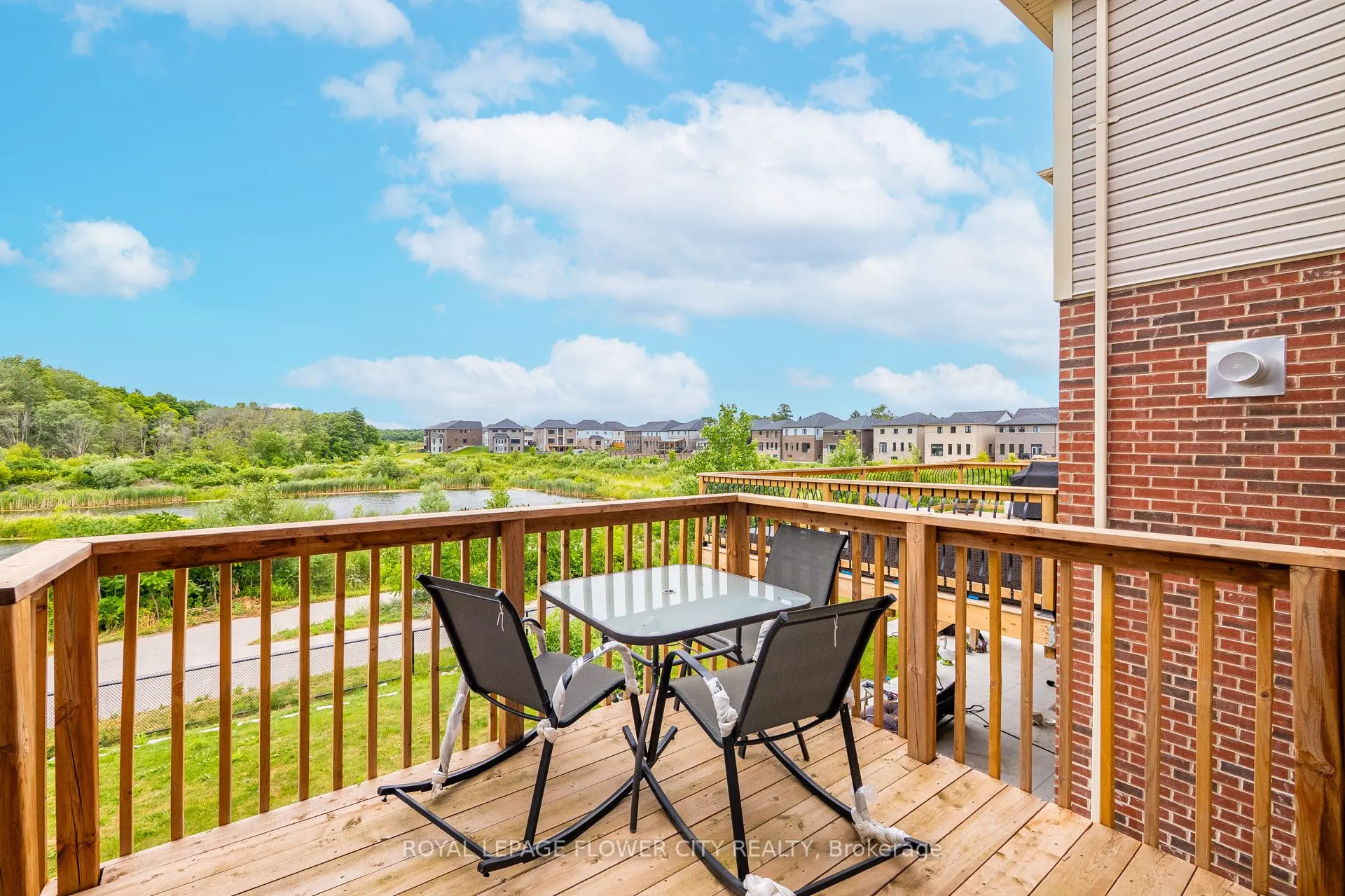 588 Beckview Crescent