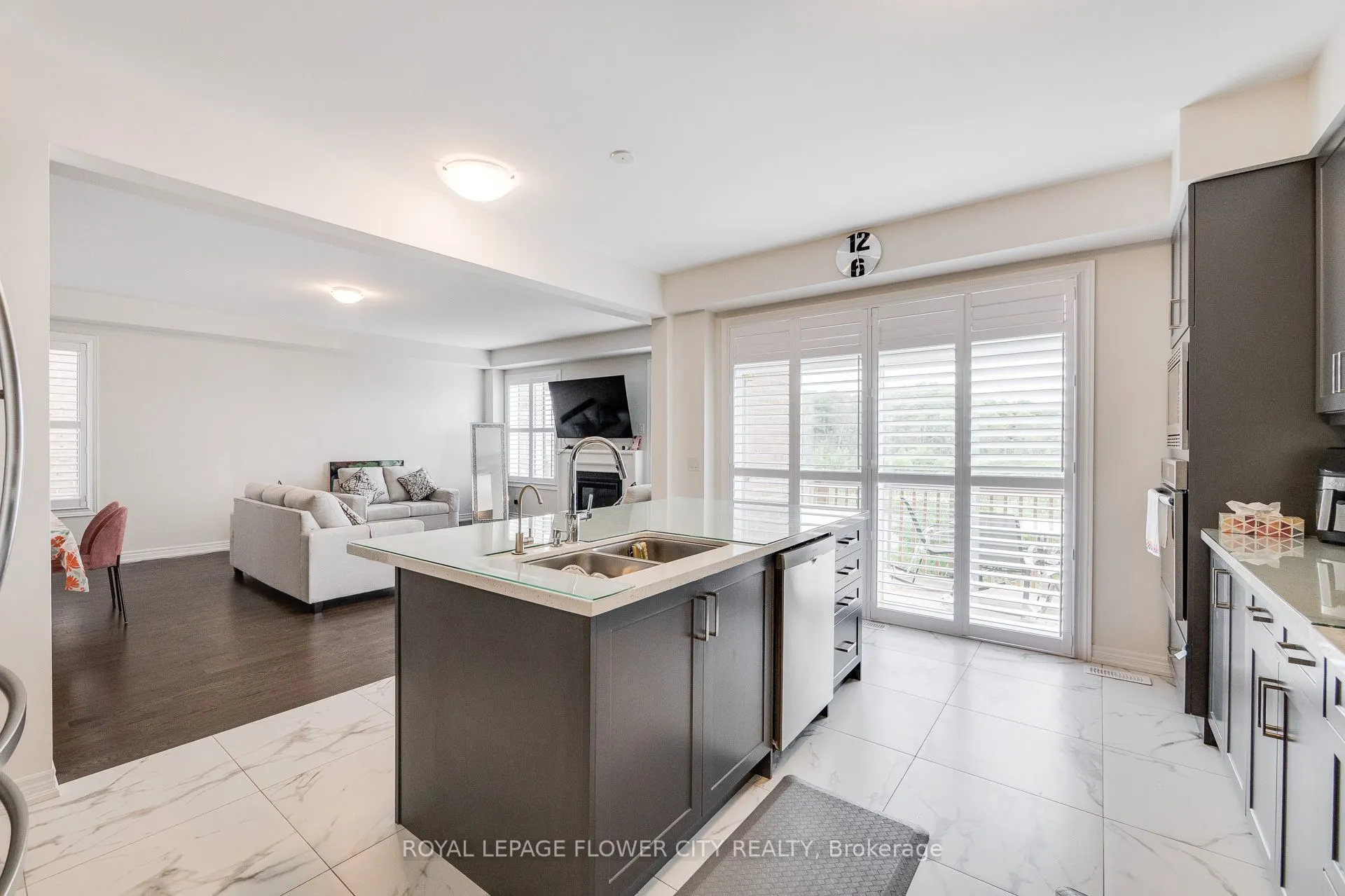 588 Beckview Crescent