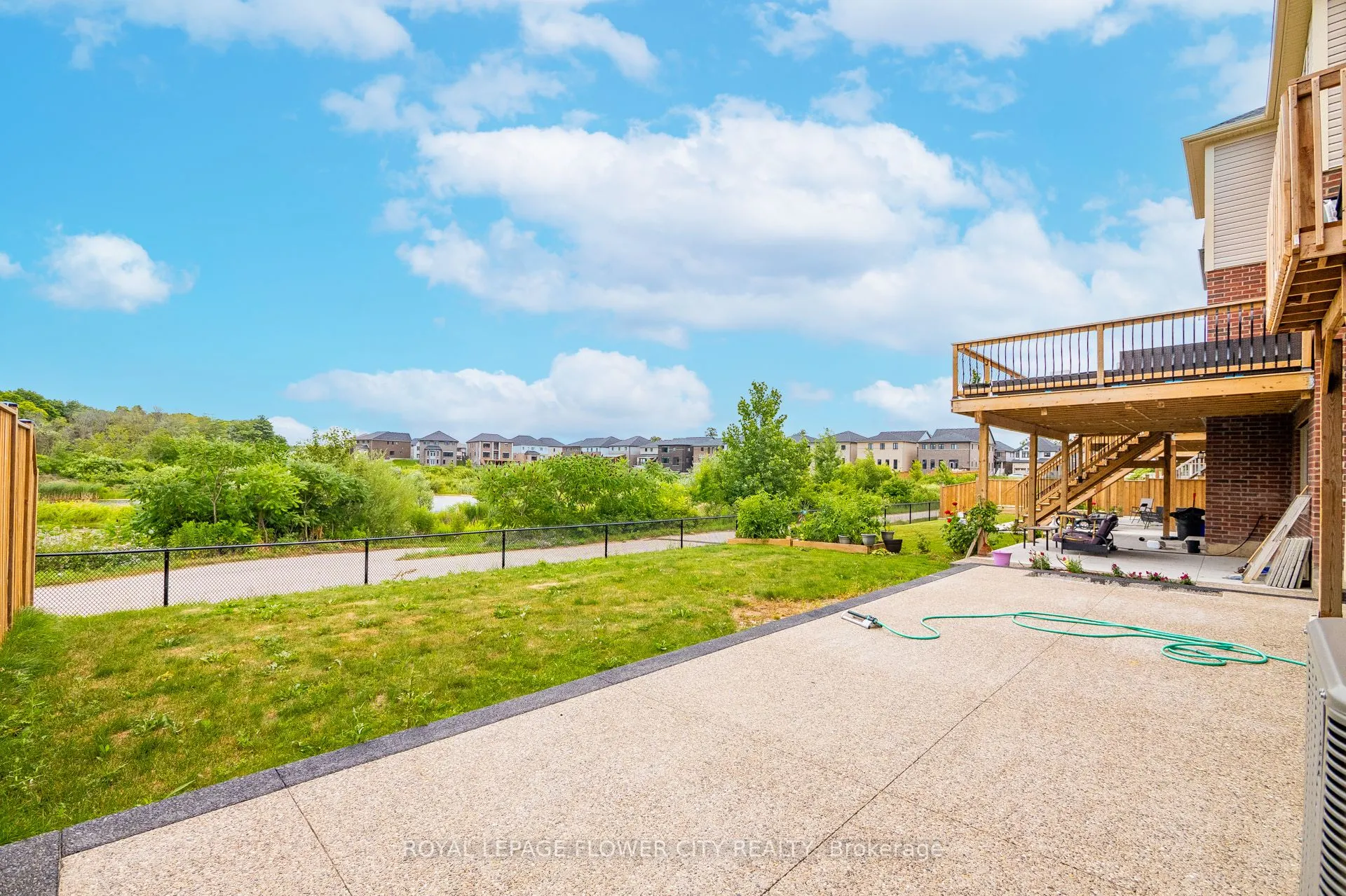 588 Beckview Crescent