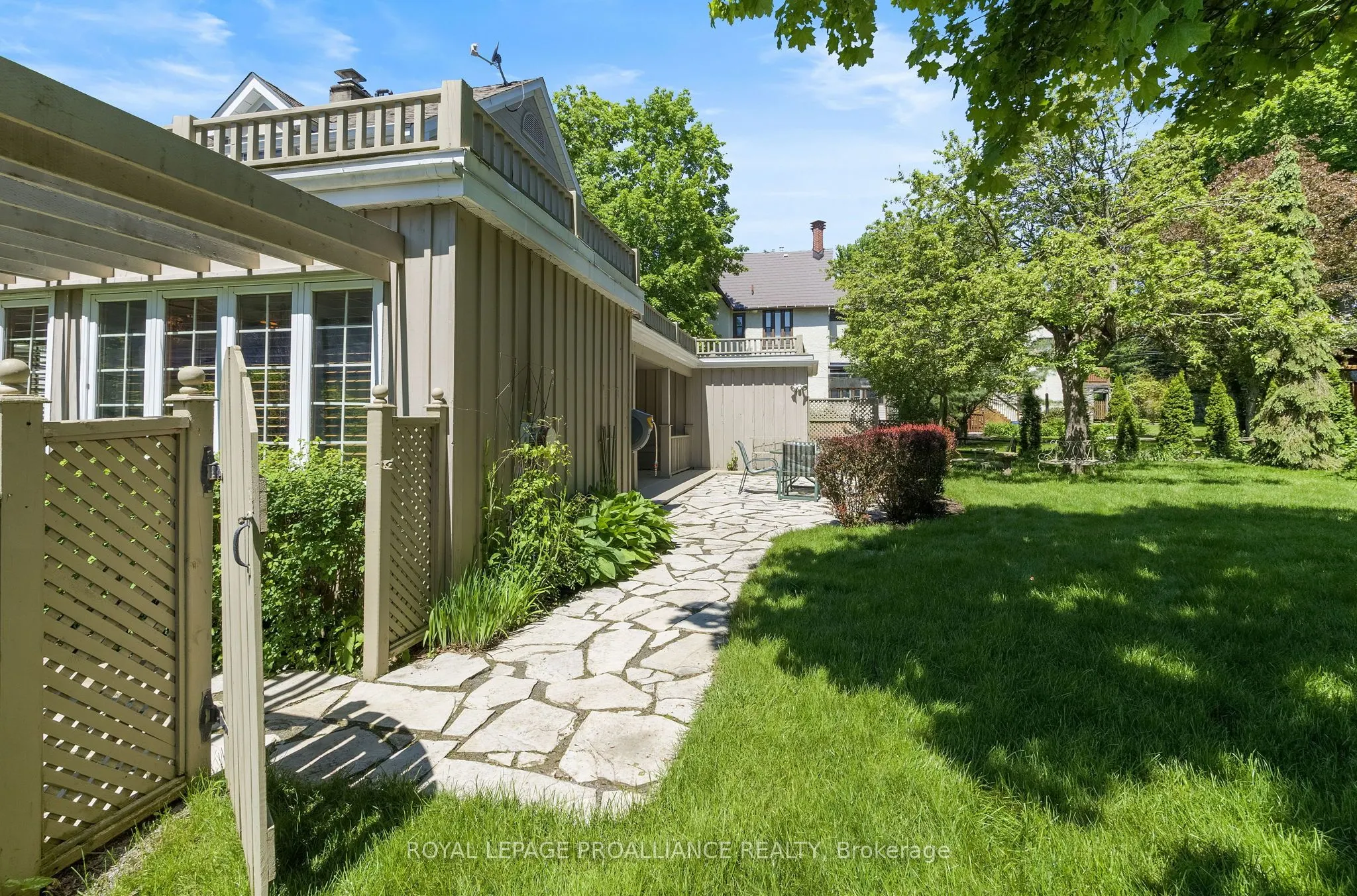 27 Cochrane Drive