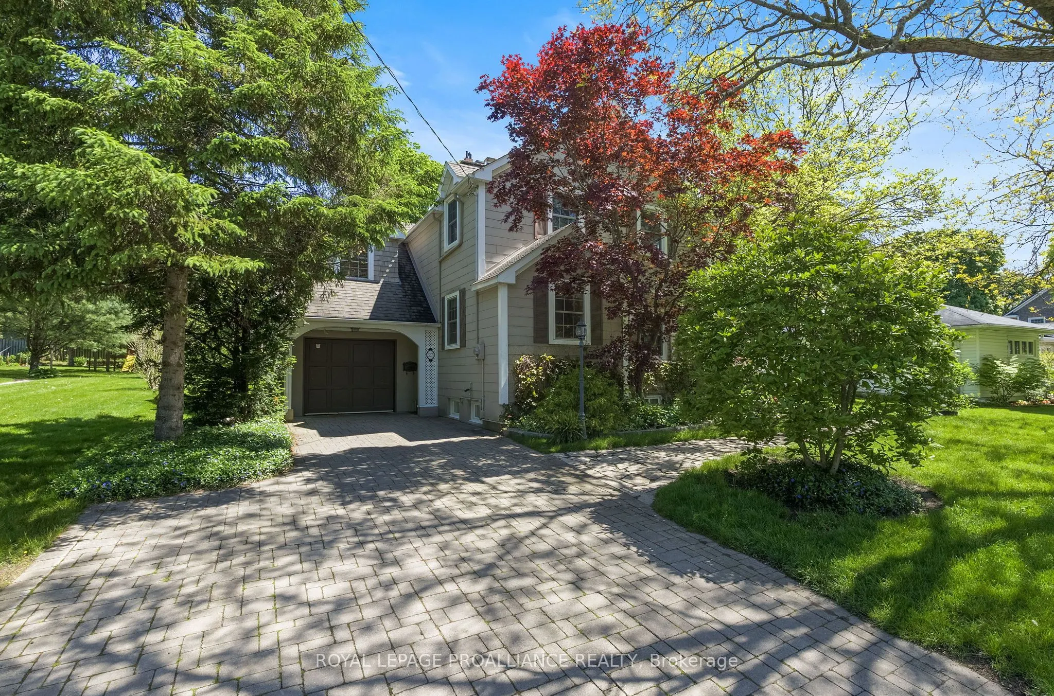 27 Cochrane Drive