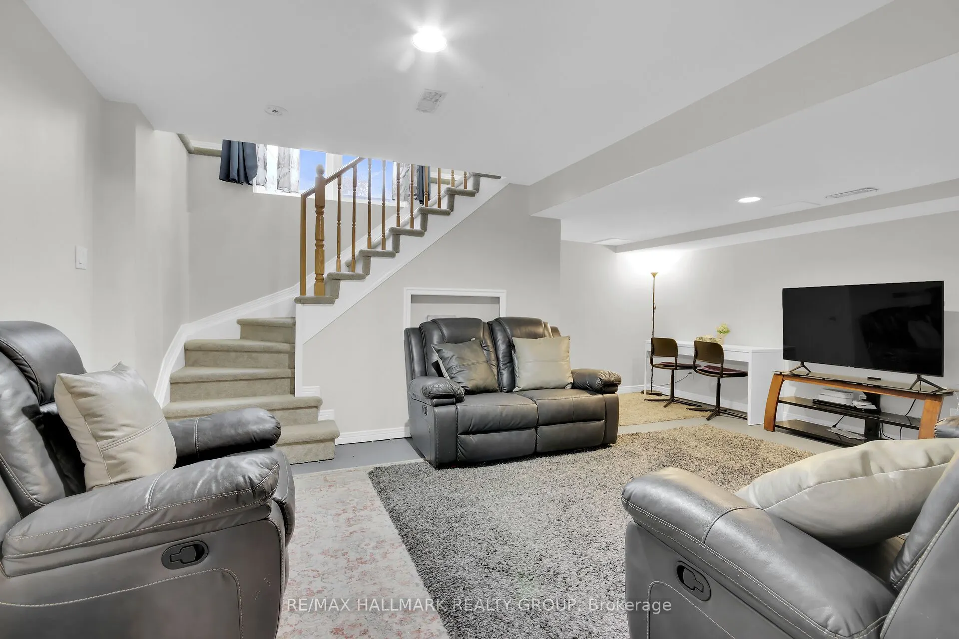 4320 Owl Valley Drive