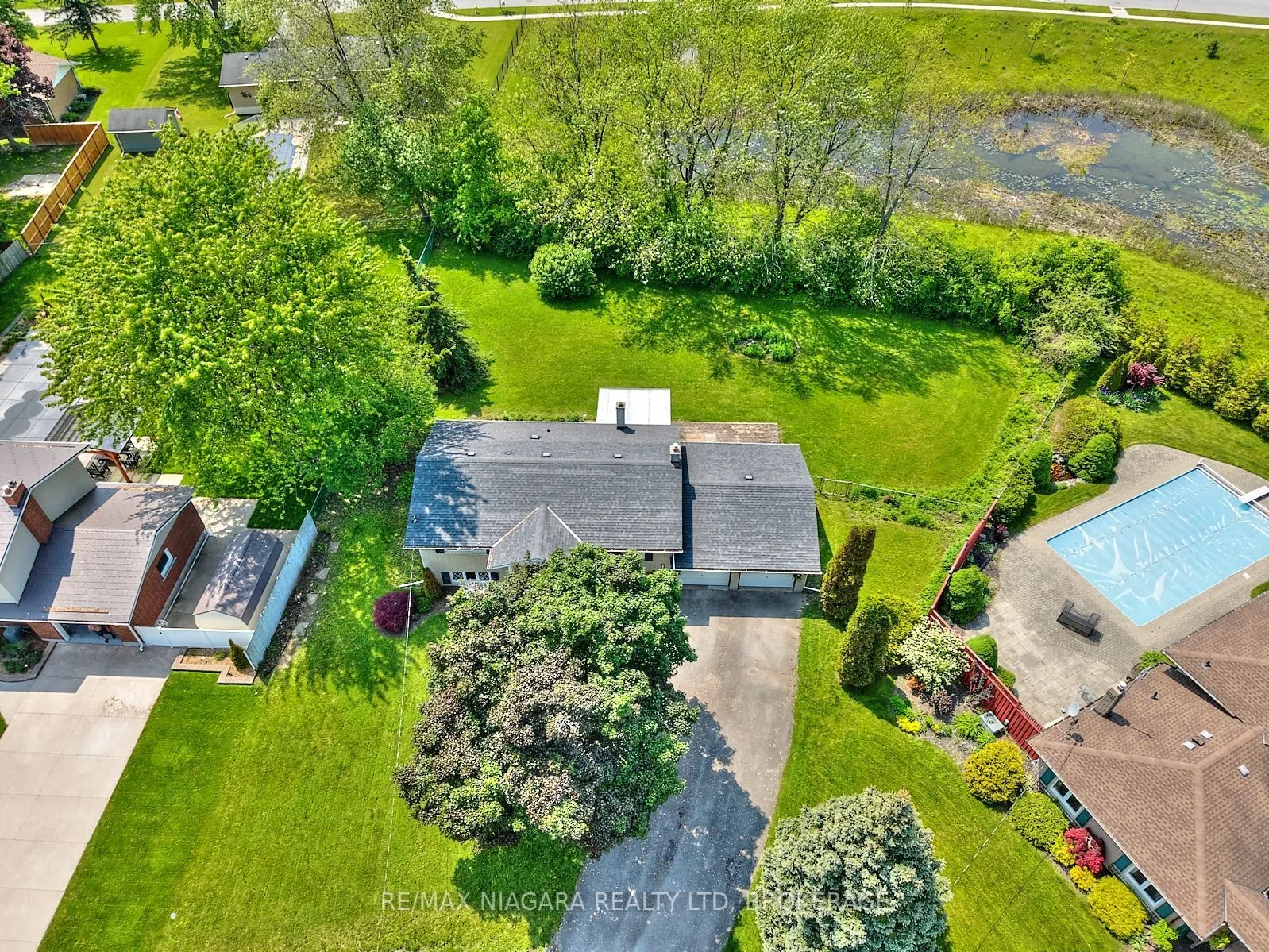 1129 Manning Court