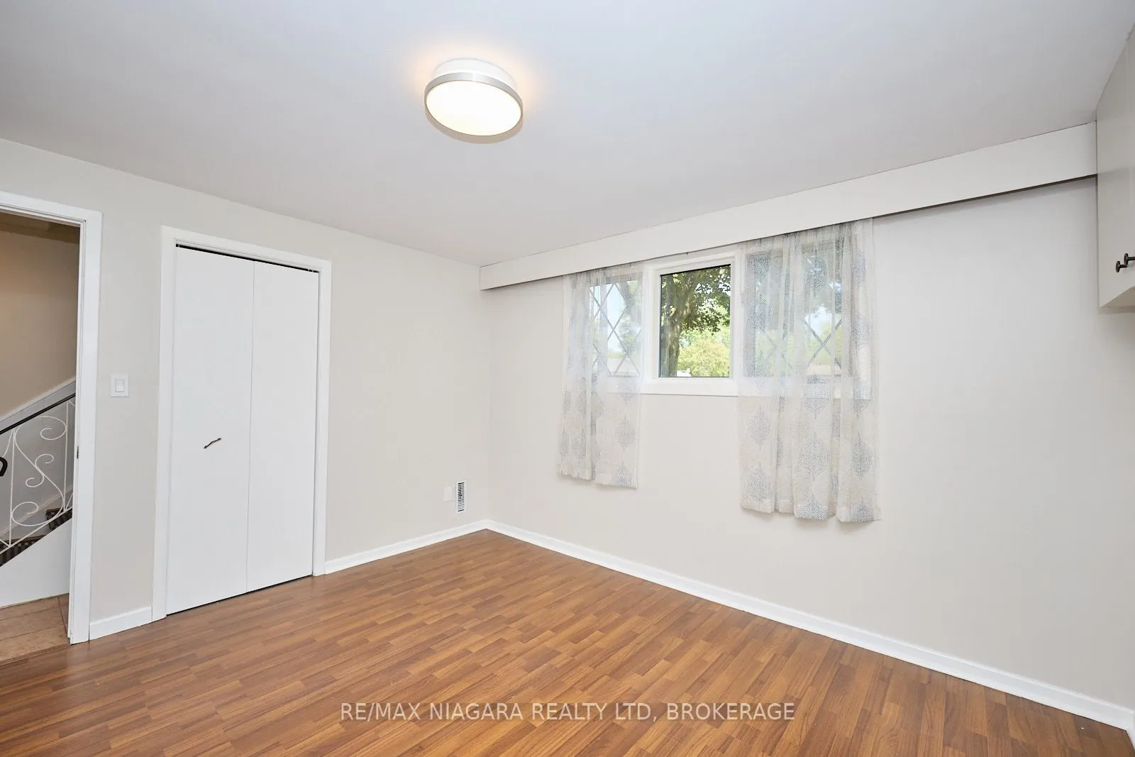 1129 Manning Court