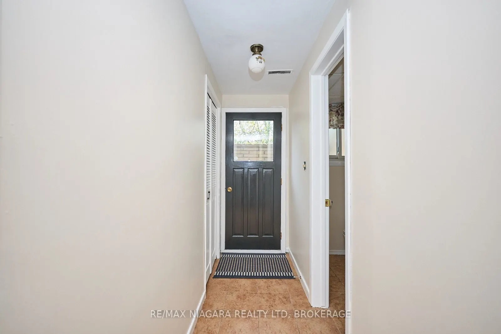 1129 Manning Court