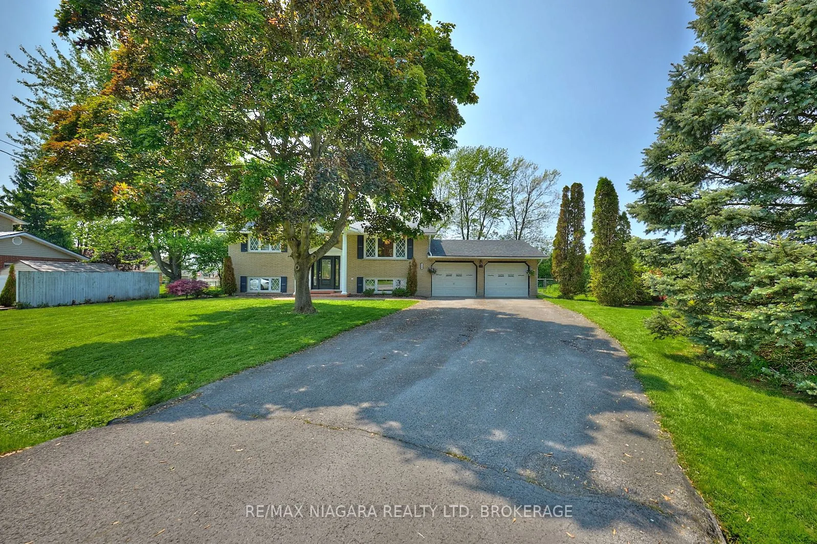 1129 Manning Court