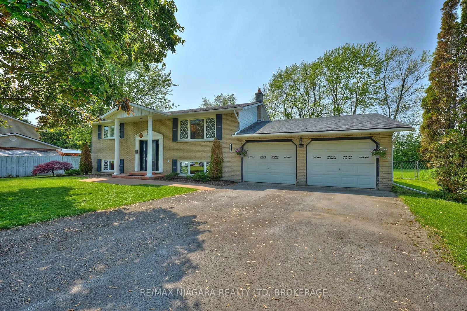 1129 Manning Court